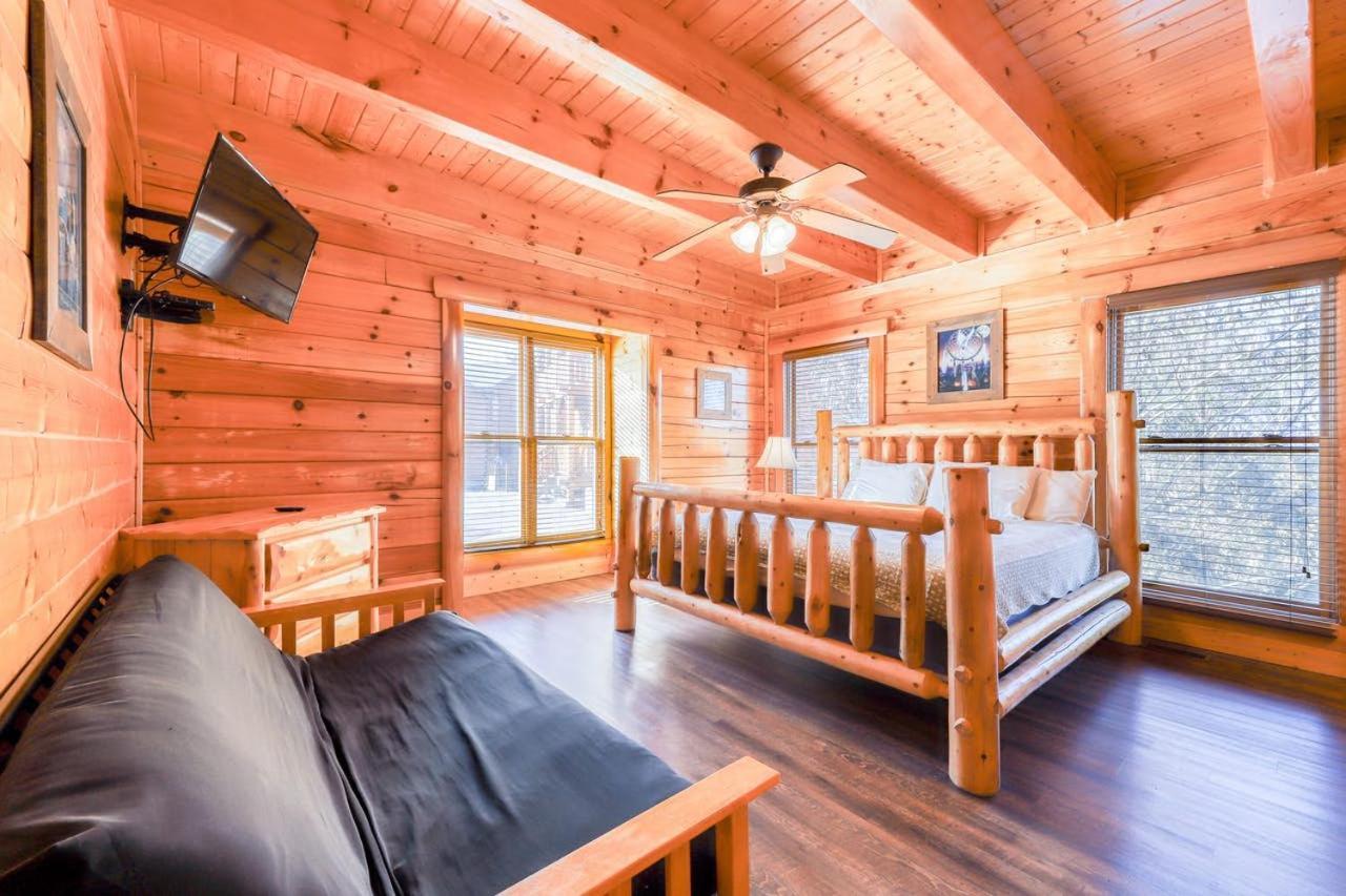 Black Bear Ridge Resort: Valhalla Manor by DC photo 18