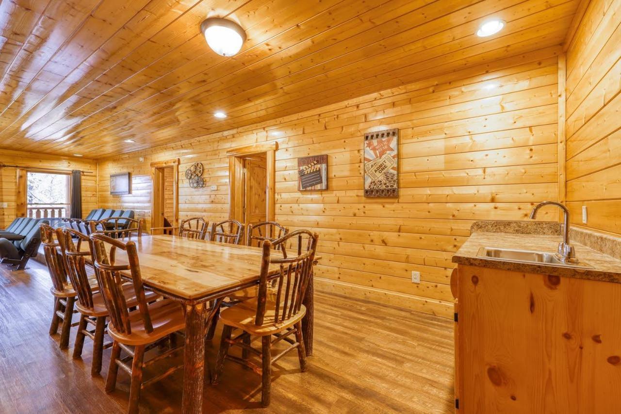Black Bear Ridge Resort: Valhalla Manor by DC photo 28