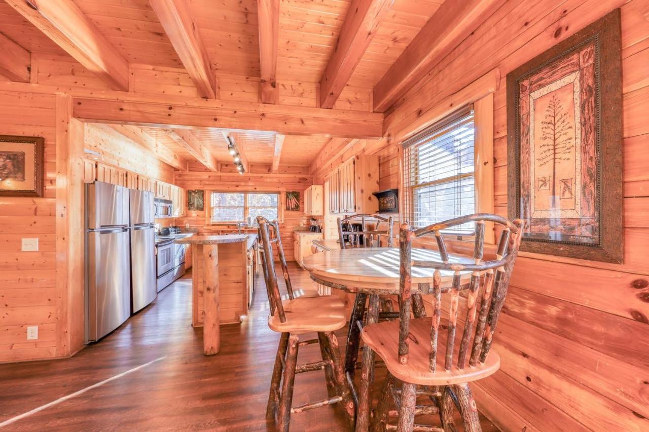 Black Bear Ridge Resort: Valhalla Manor by DC photo 29
