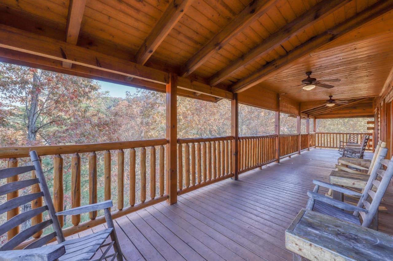 Black Bear Ridge Resort: Valhalla Manor by DC photo 32
