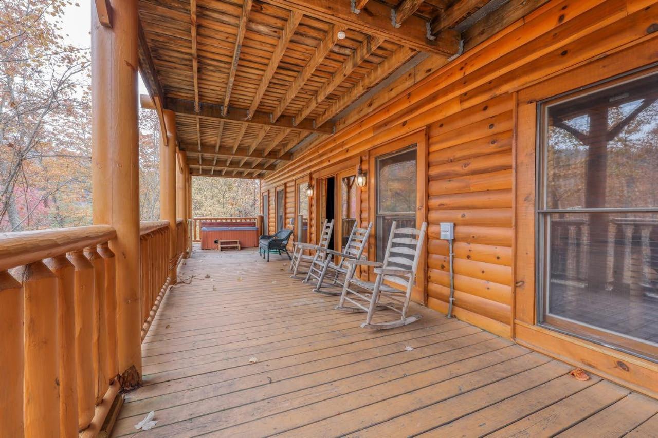Black Bear Ridge Resort: Valhalla Manor by DC photo 51