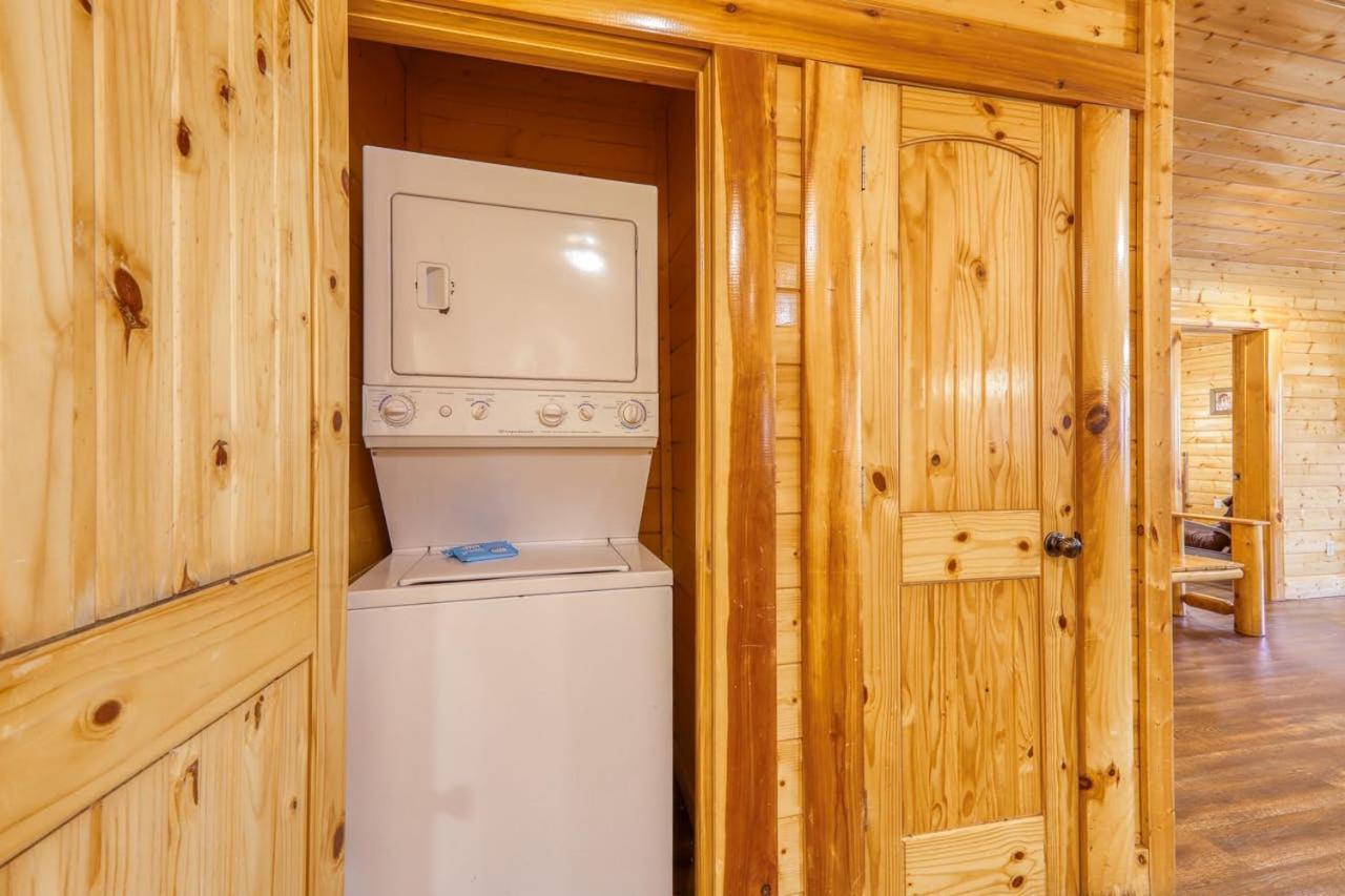 Black Bear Ridge Resort: Valhalla Manor by DC photo 53