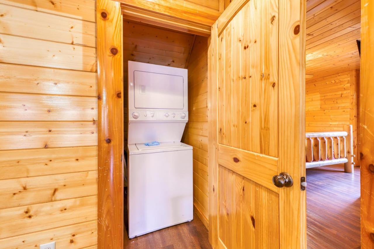 Black Bear Ridge Resort: Valhalla Manor by DC photo 54