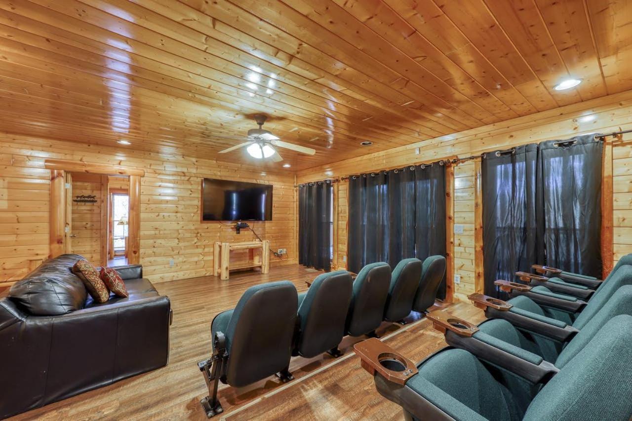Black Bear Ridge Resort: Valhalla Manor by DC photo 59