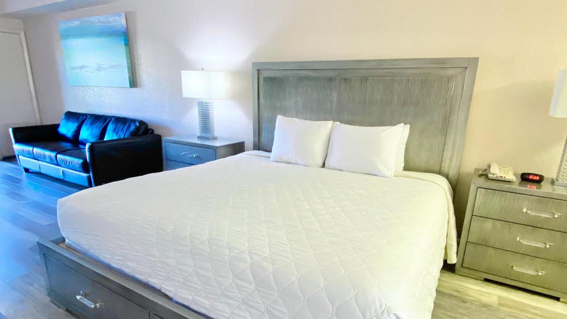 Royal Inn Hotel photo 37