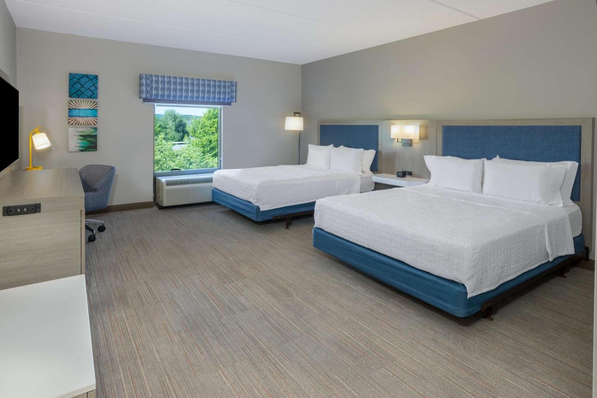 Hampton Inn Harriman Woodbury photo 29