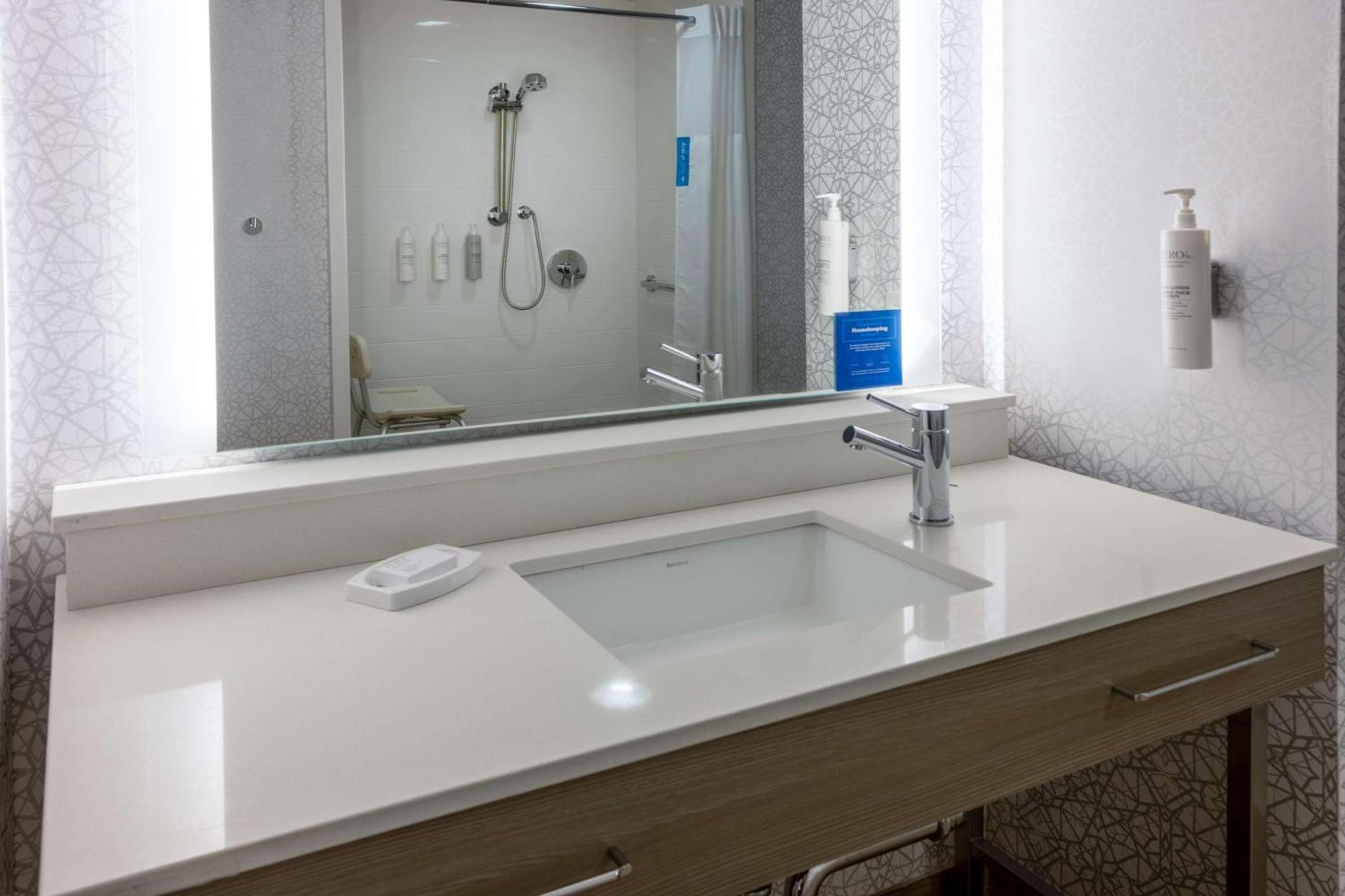 Hampton Inn Harriman Woodbury photo 32