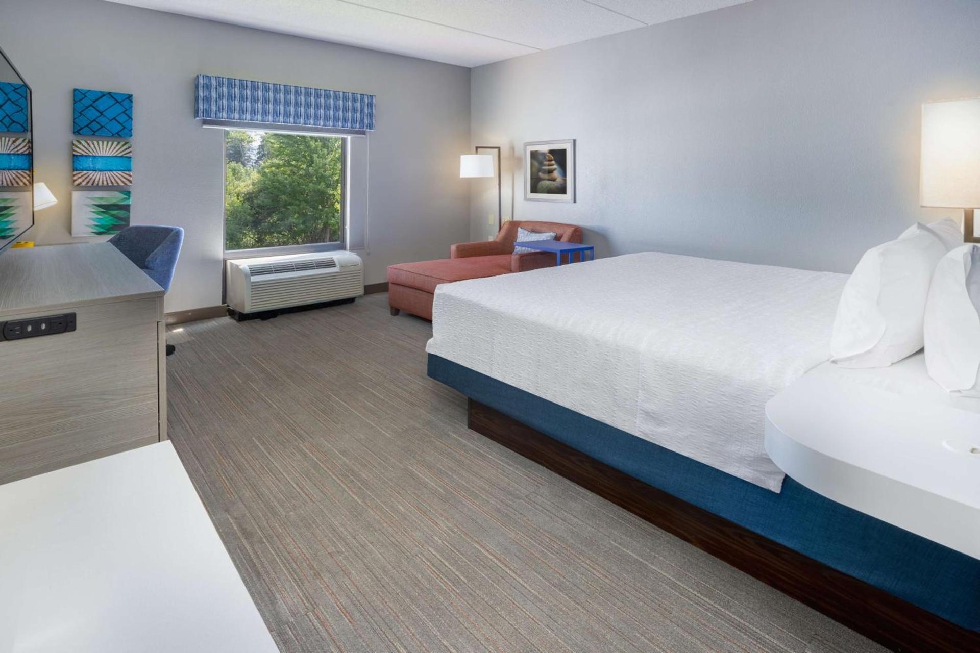 Hampton Inn Harriman Woodbury photo 35