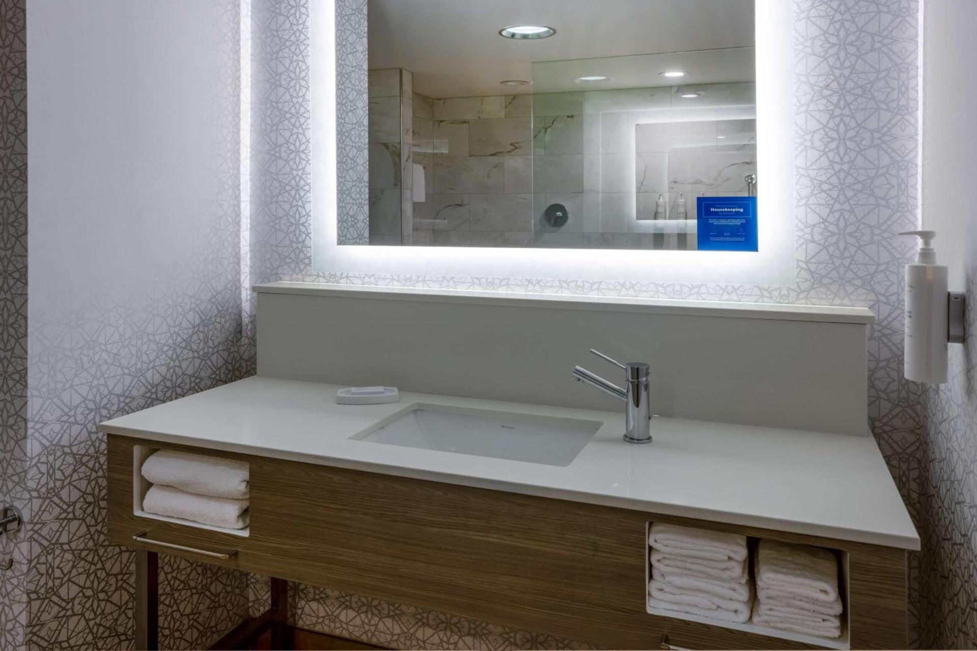 Hampton Inn Harriman Woodbury photo 37