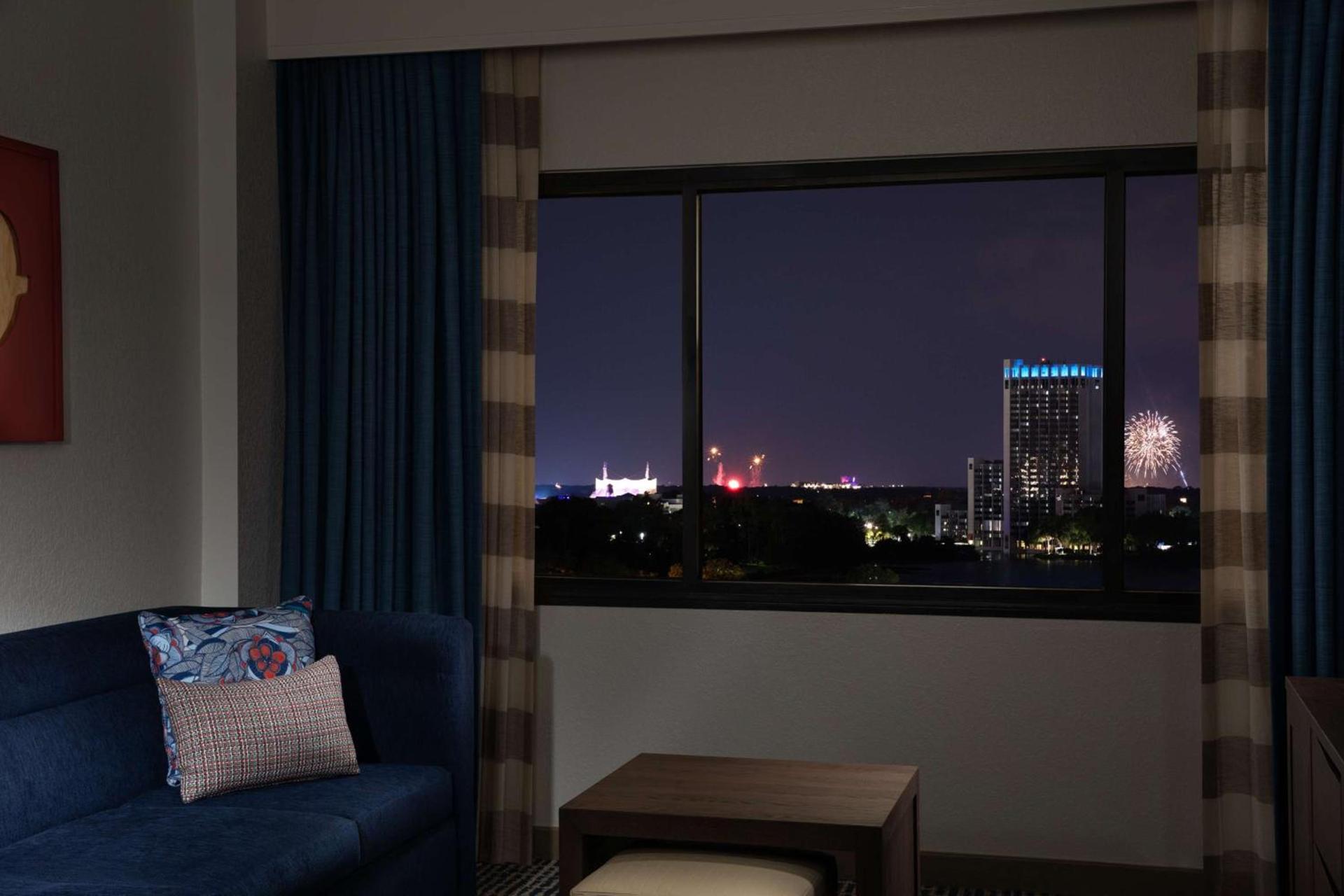 DoubleTree Suites by Hilton Orlando at Disney Springs photo 17