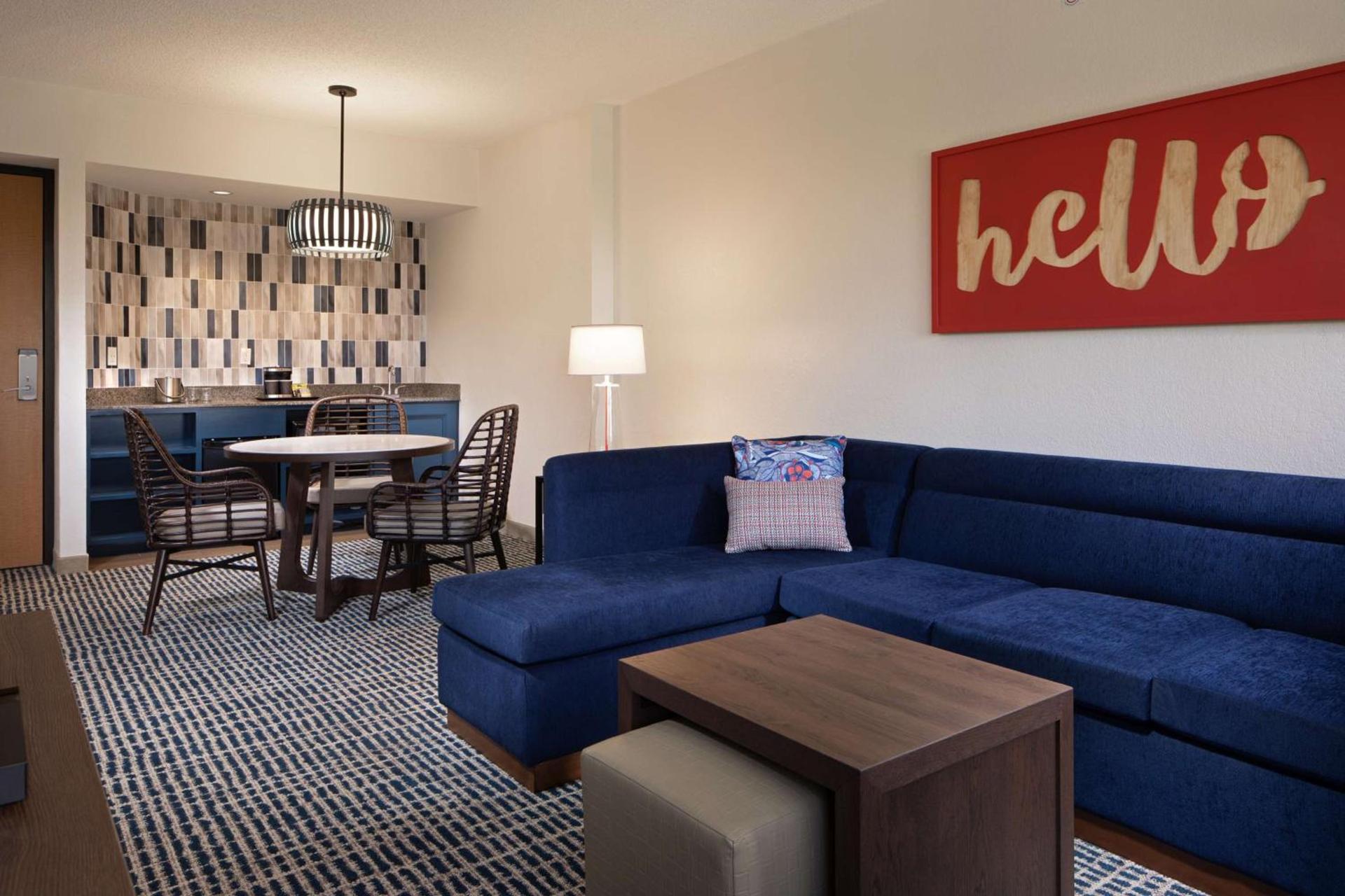 DoubleTree Suites by Hilton Orlando at Disney Springs photo 18