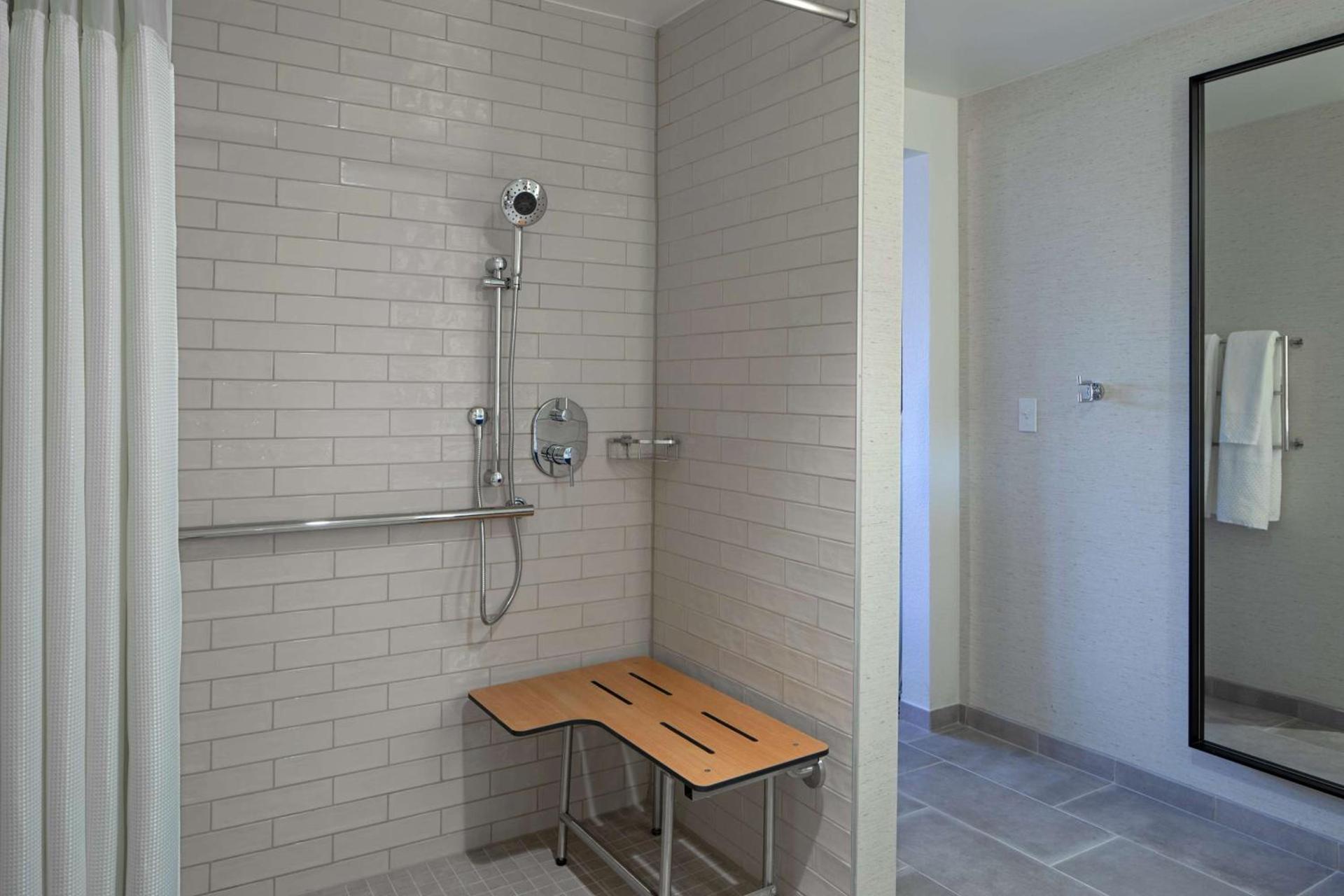 DoubleTree Suites by Hilton Orlando at Disney Springs photo 20