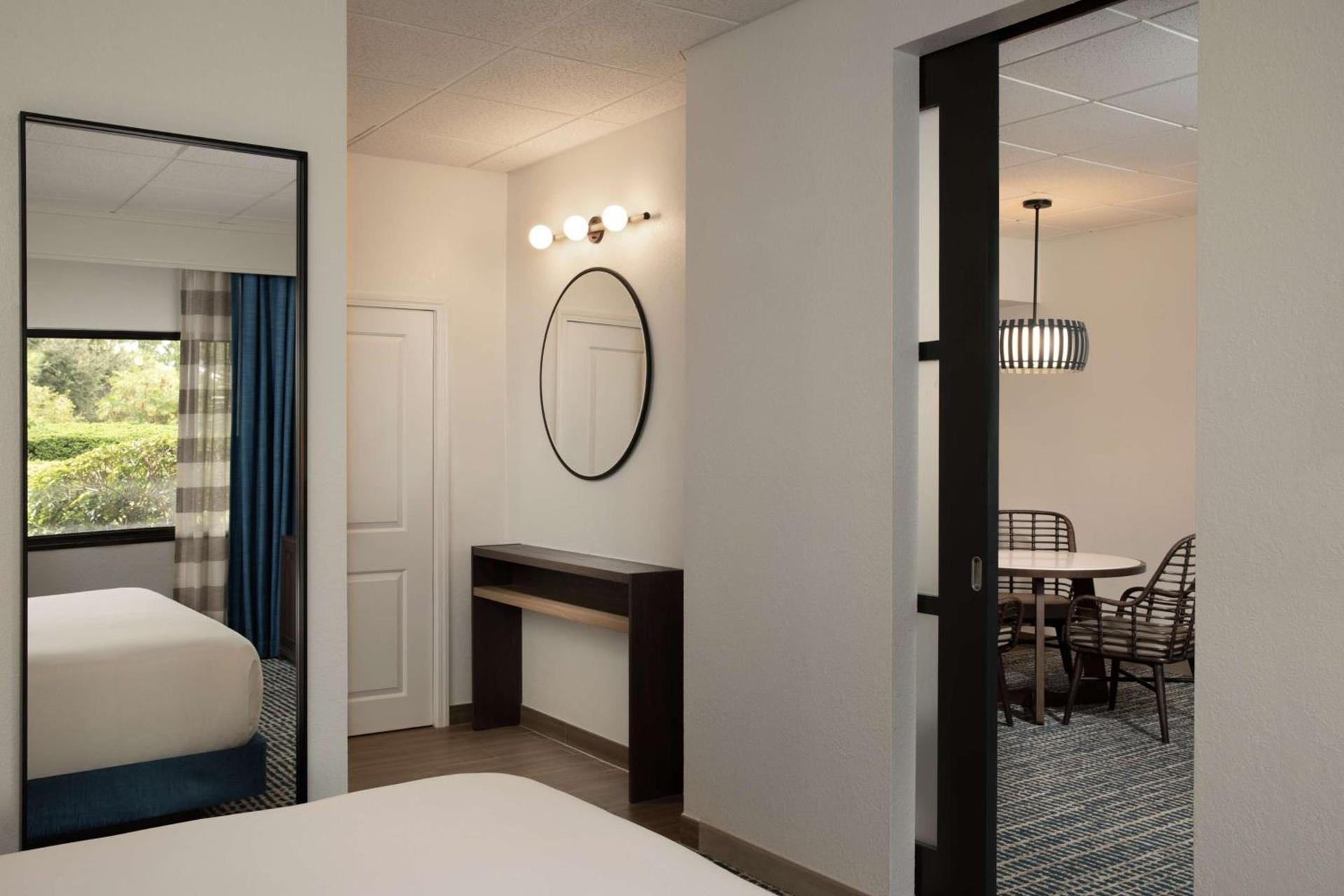 DoubleTree Suites by Hilton Orlando at Disney Springs photo 22