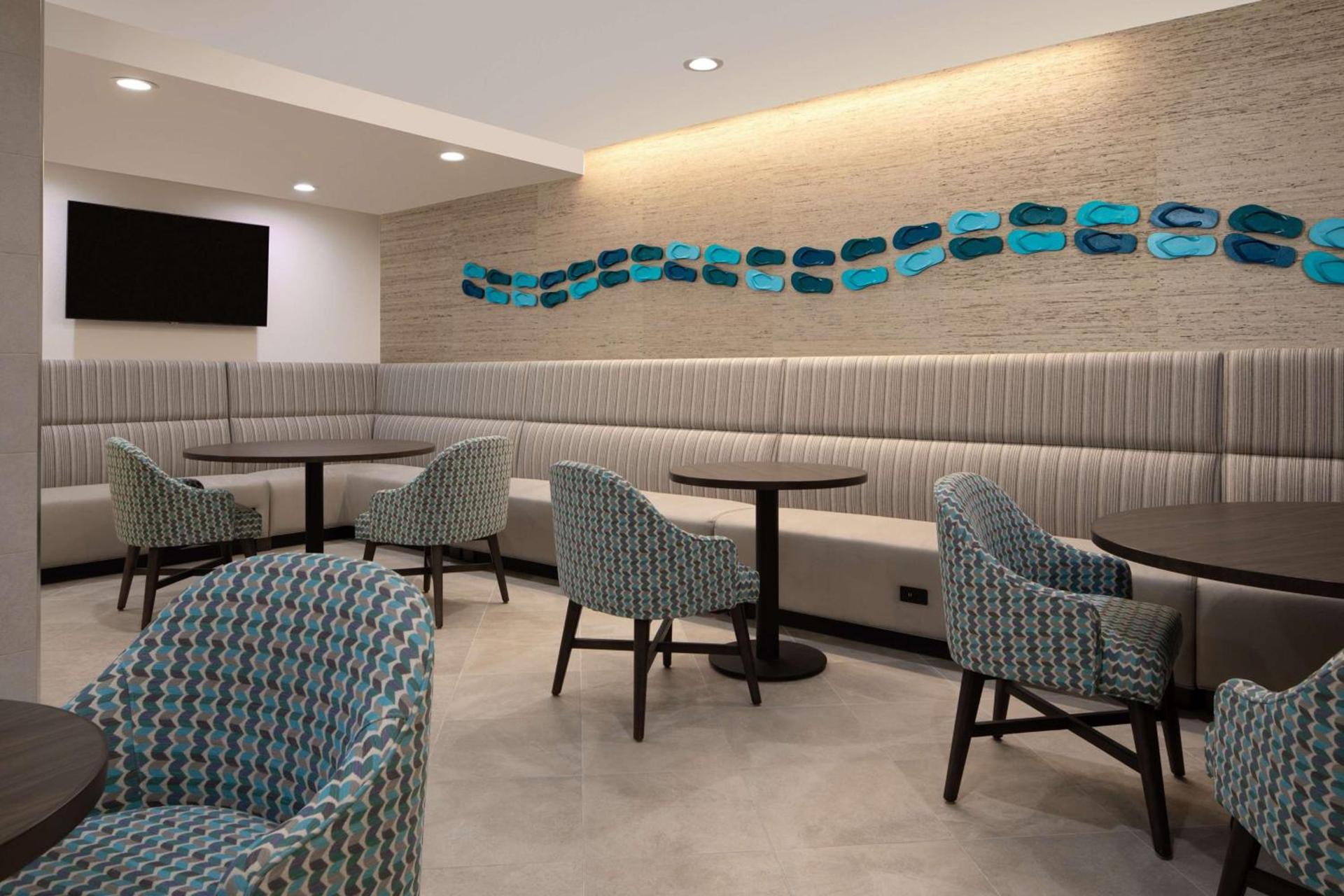 DoubleTree Suites by Hilton Orlando at Disney Springs photo 36
