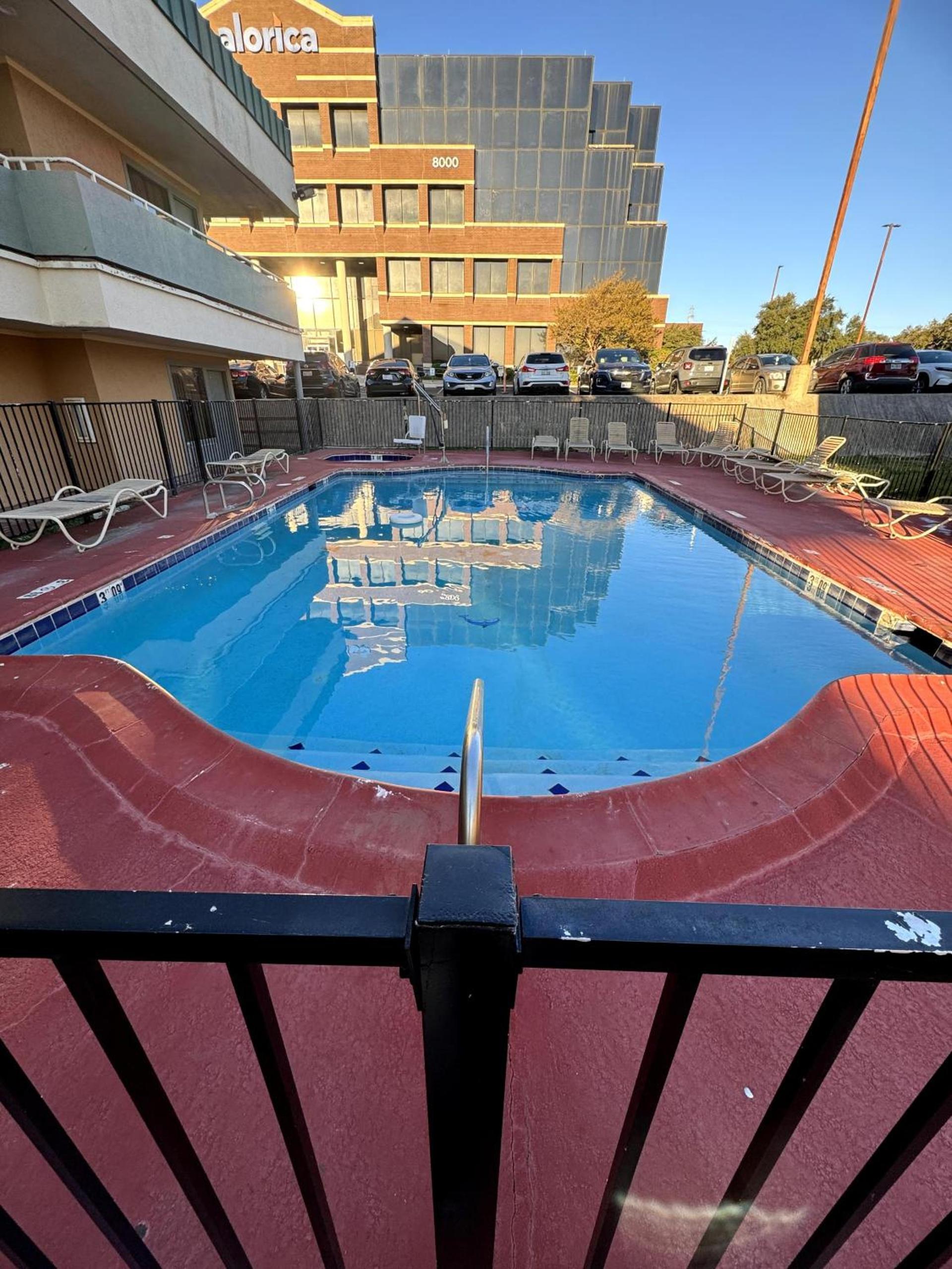 Homegate Studios & Suites San Antonio Medical Center photo 2