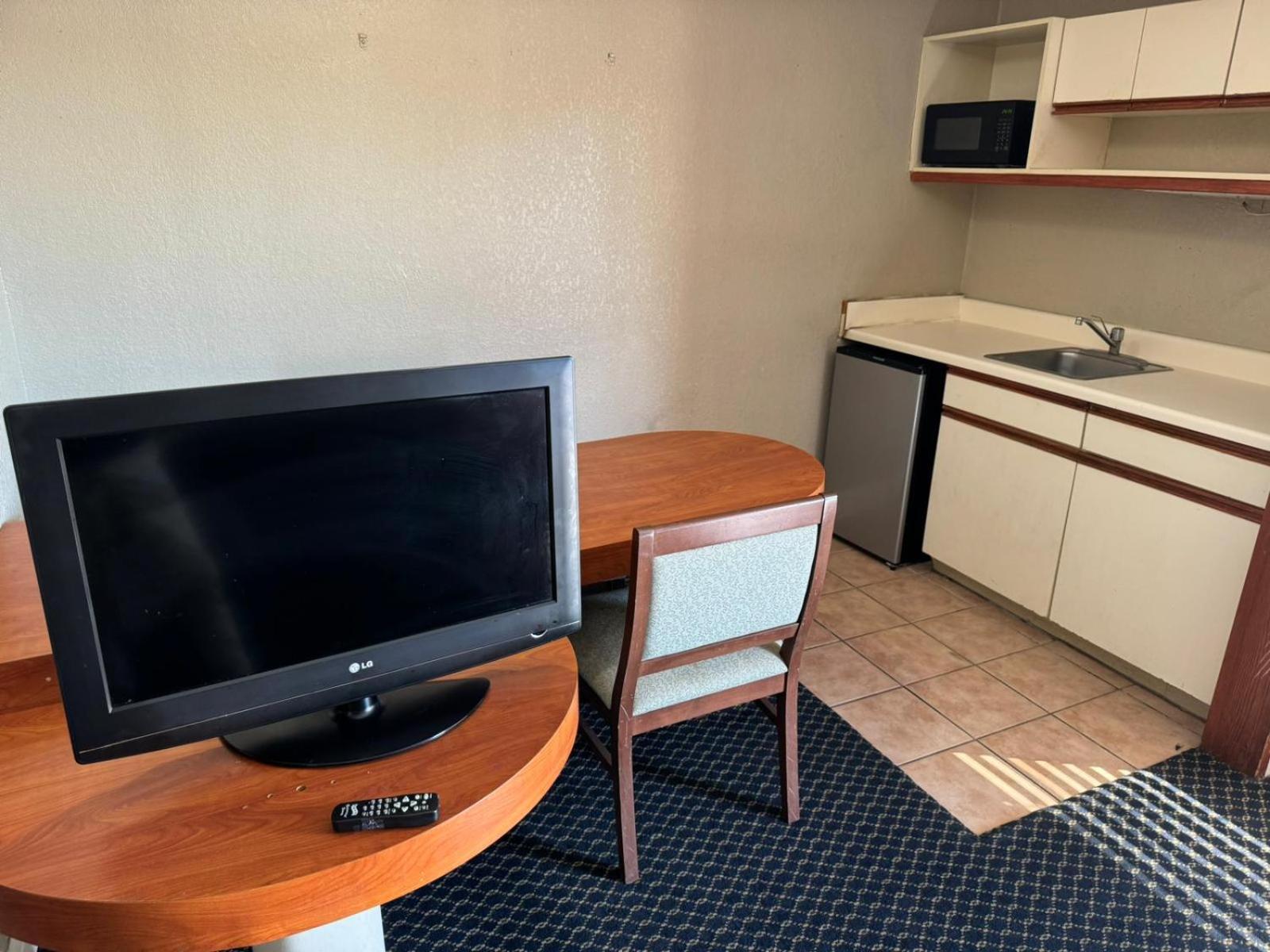 Homegate Studios & Suites San Antonio Medical Center photo 7