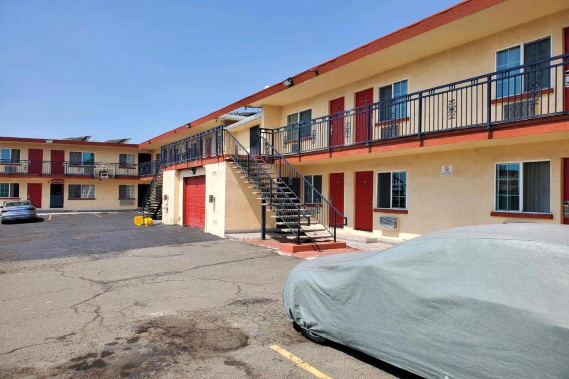 Premier Inn & Suites -Listing Partner photo 17