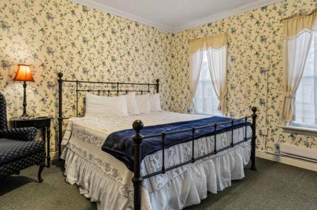 The Pines Inn photo 9