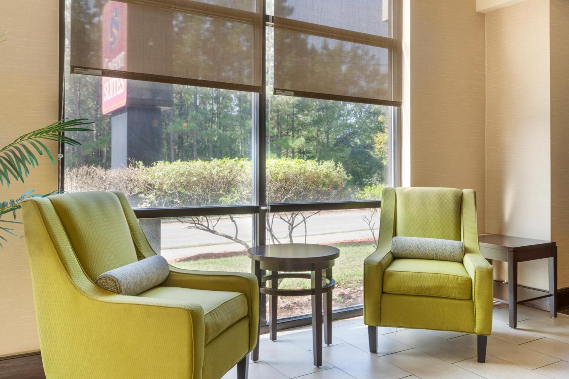 Comfort Suites Columbia Northeast - Fort Jackson photo 63