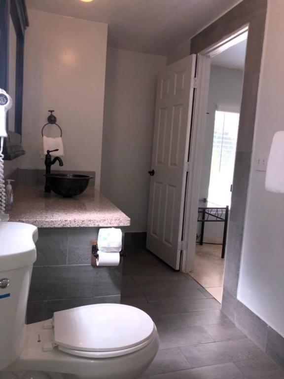 Olancha RV Park and Motel photo 86