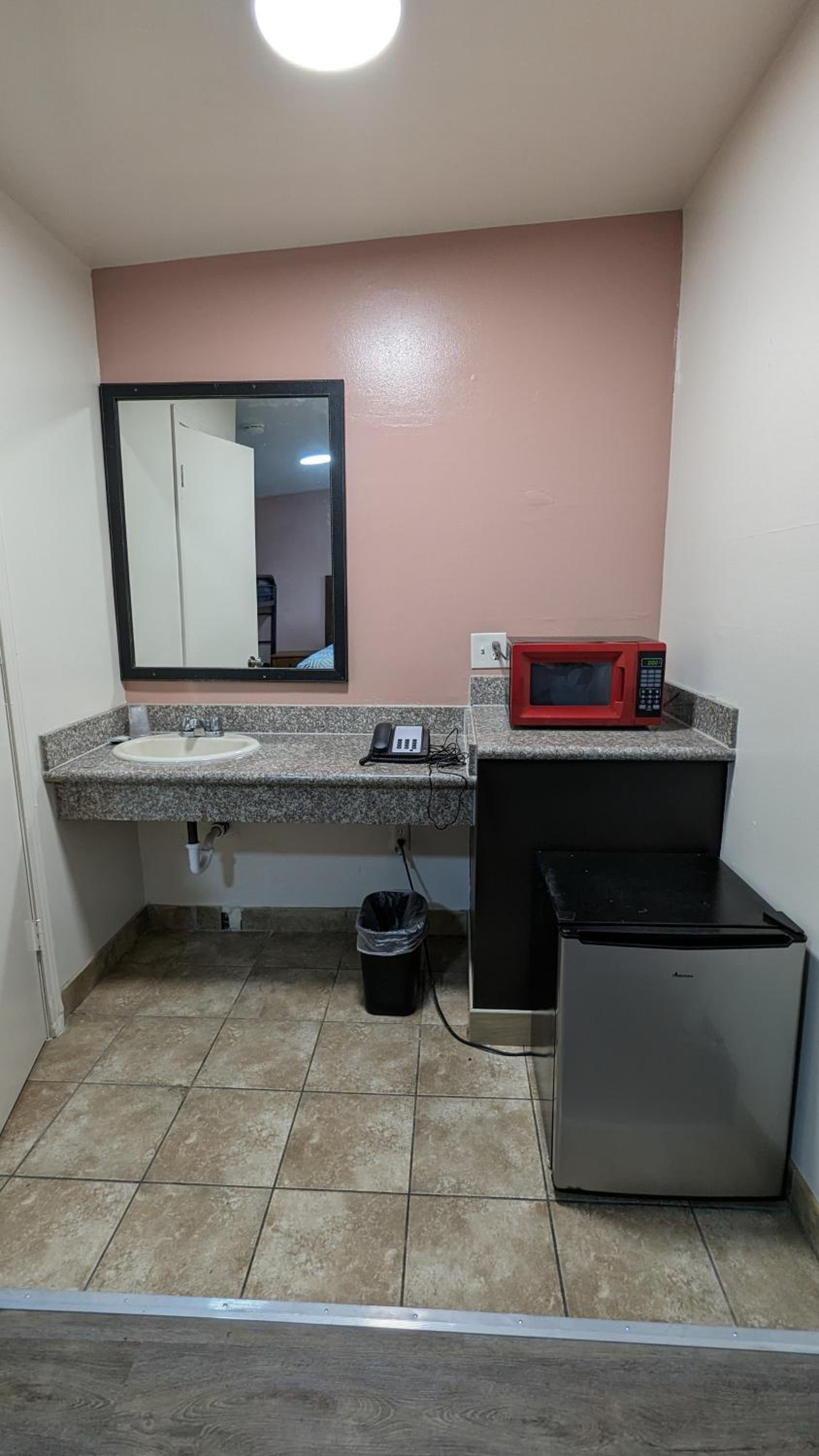 Portland Value Inn photo 2