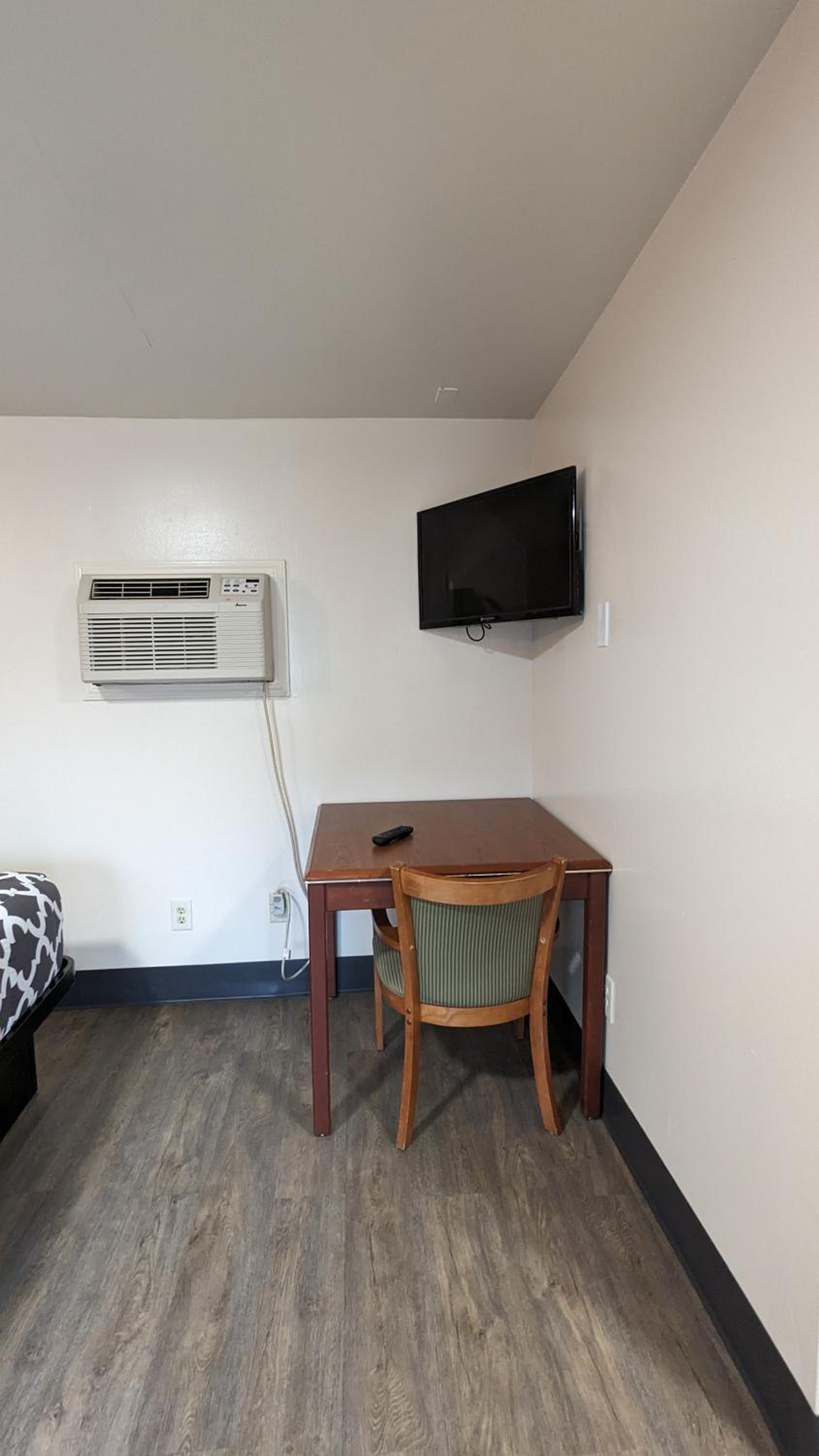 Portland Value Inn photo 7