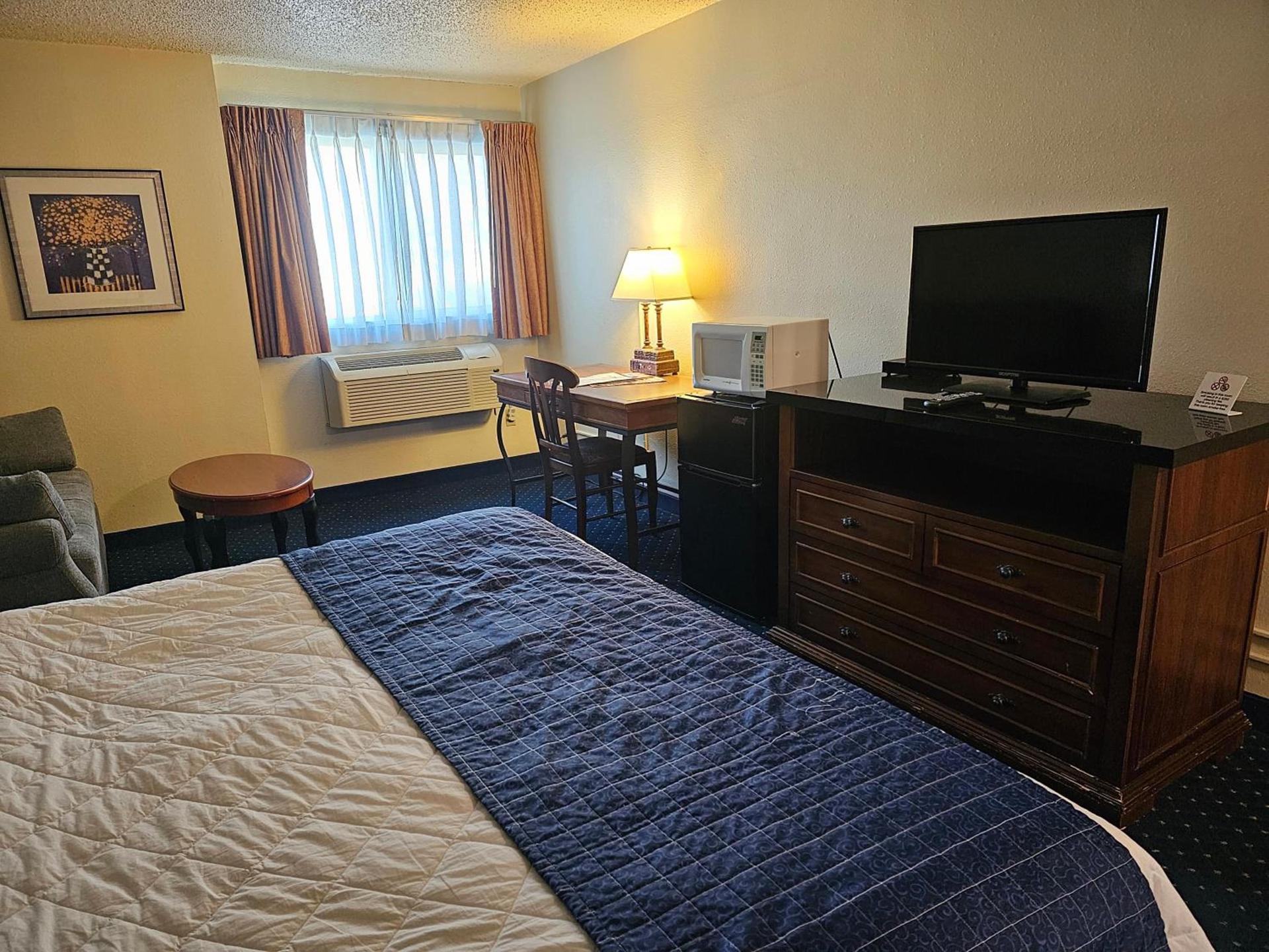 Broadway Inn Conference Center photo 33