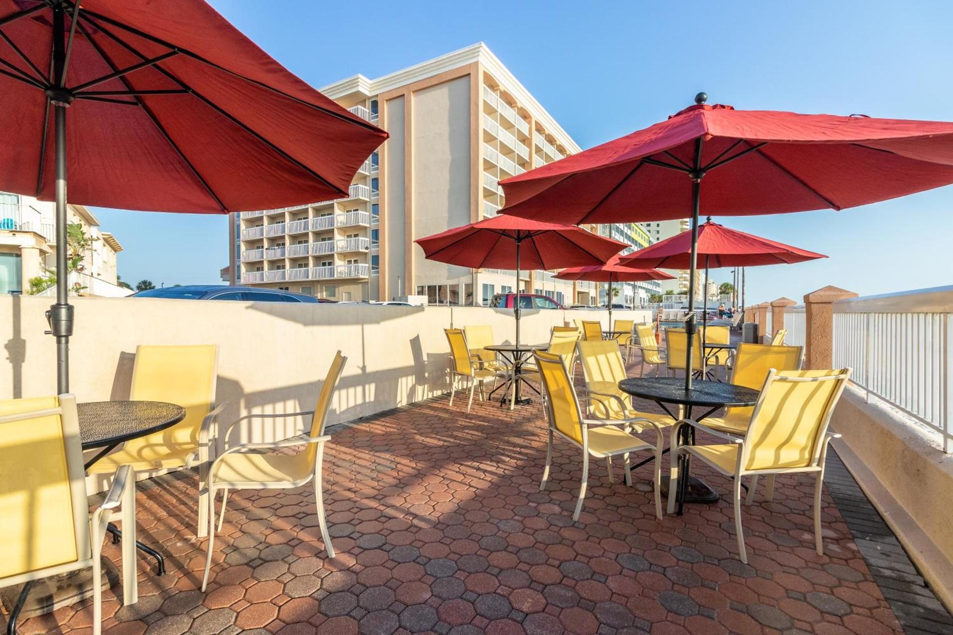 Hampton Inn Daytona Shores-Oceanfront photo 56
