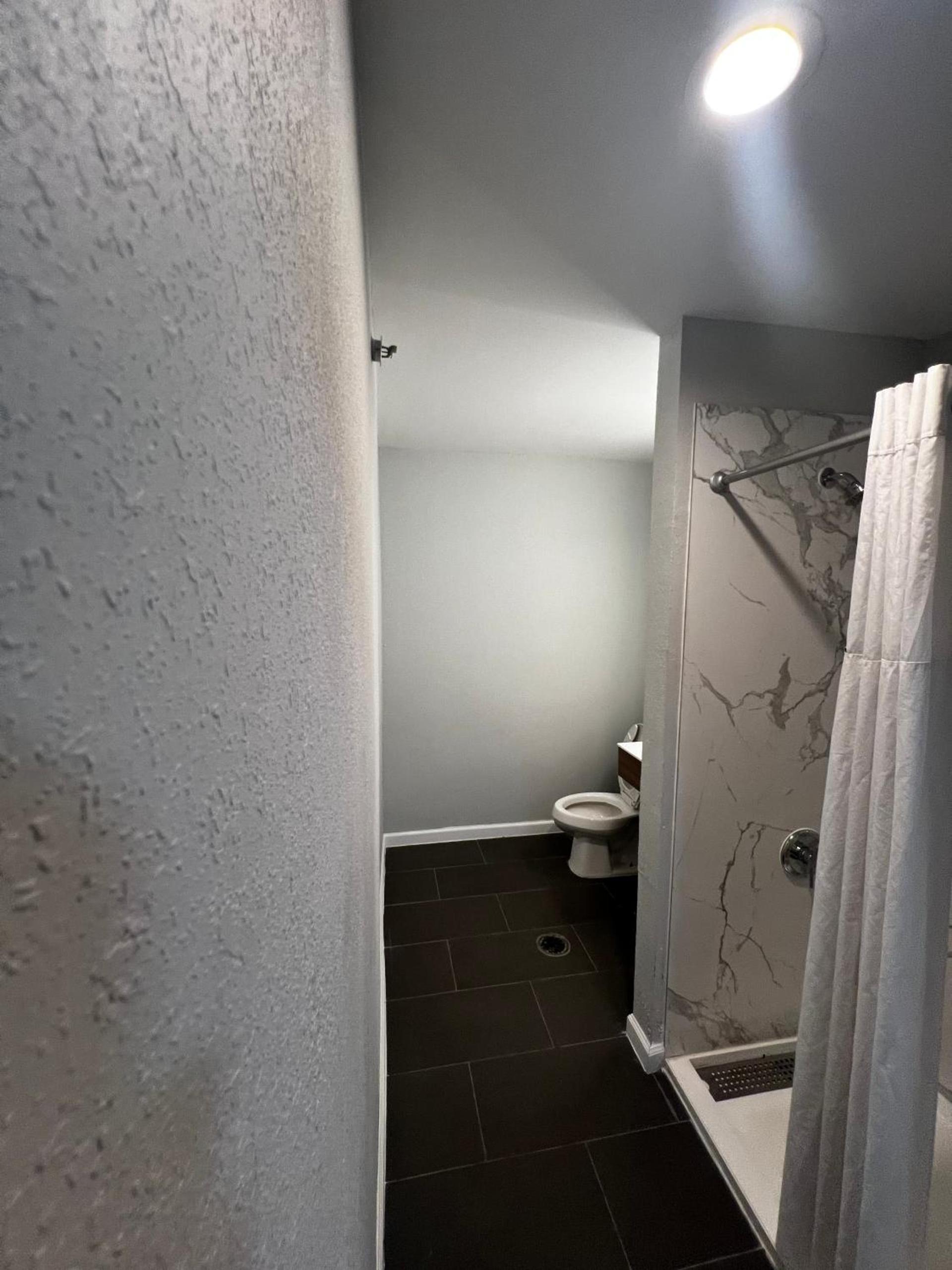 Microtel Inn by Wyndham Atlanta Airport photo 30