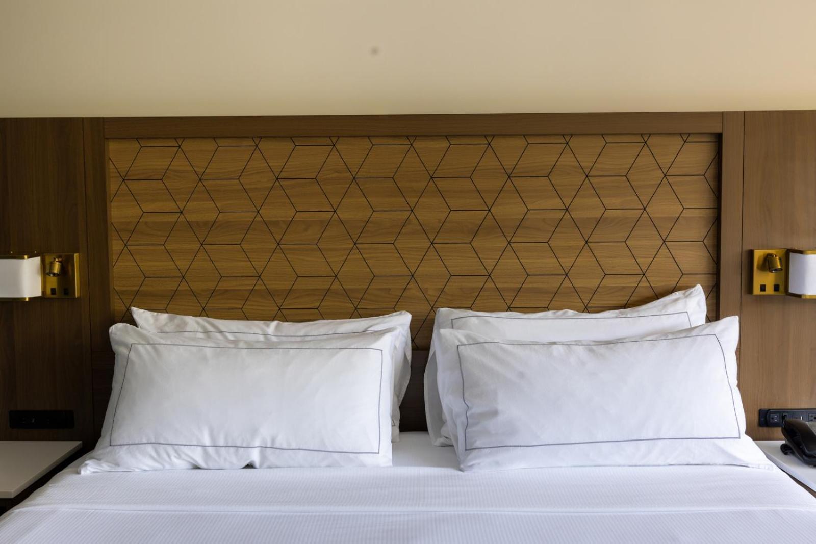 DoubleTree by Hilton Tinton Falls-Eatontown photo 71