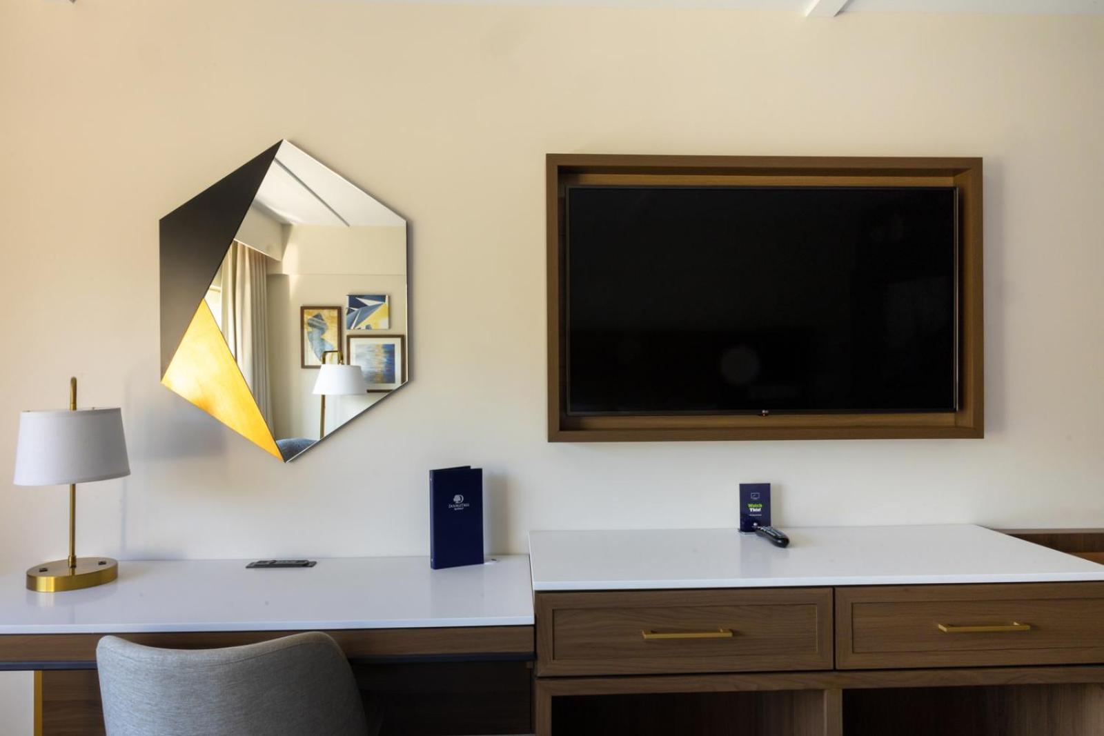 DoubleTree by Hilton Tinton Falls-Eatontown photo 72