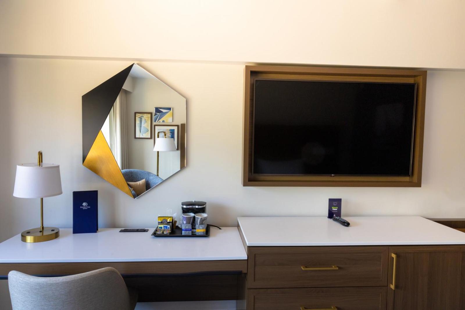 DoubleTree by Hilton Tinton Falls-Eatontown photo 87