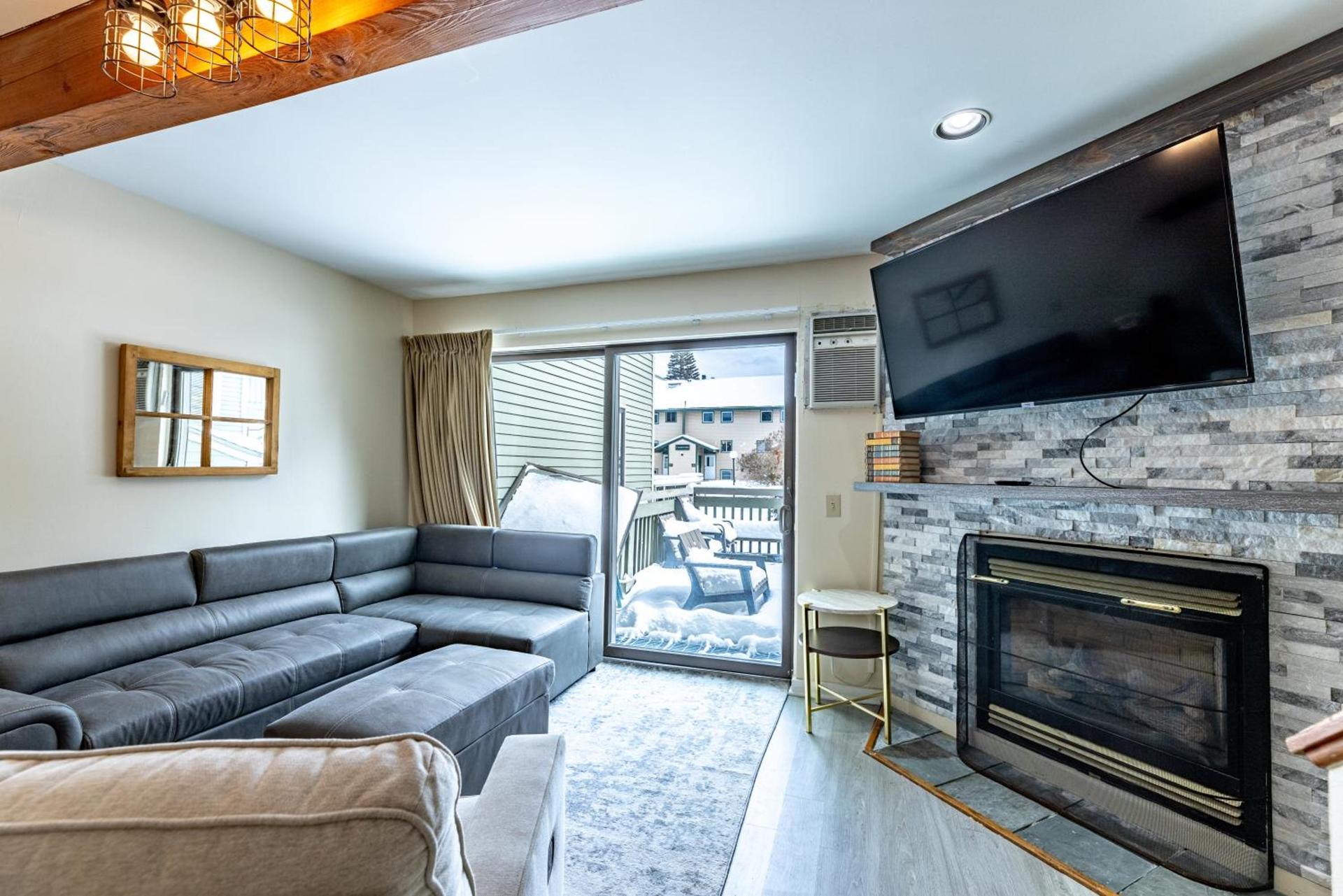Smugglers' Notch Resort Private Suites photo 81