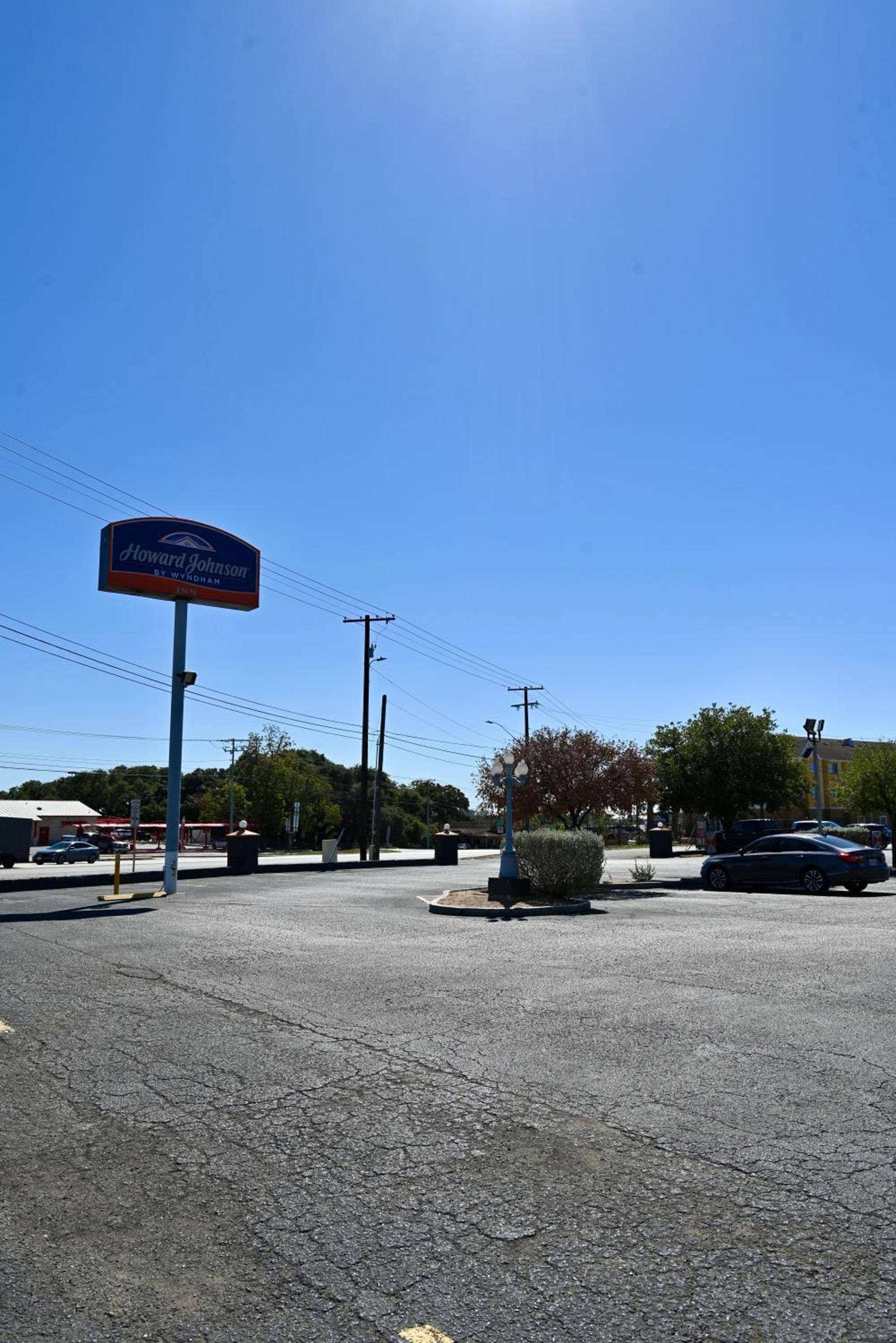 Howard Johnson by Wyndham Near Schlitterbahn photo 32