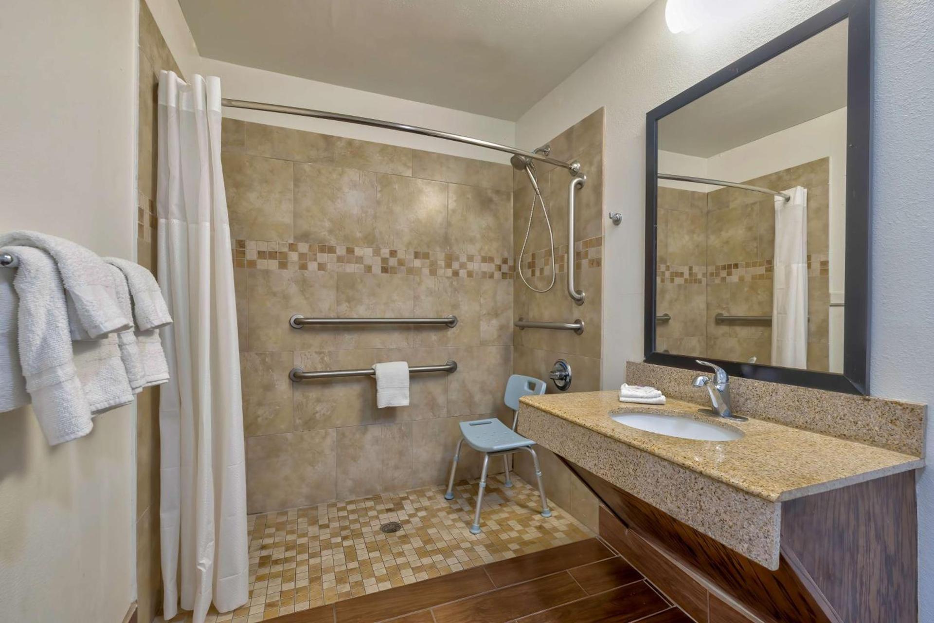 Motel 6-Bryan, TX - College Station photo 13