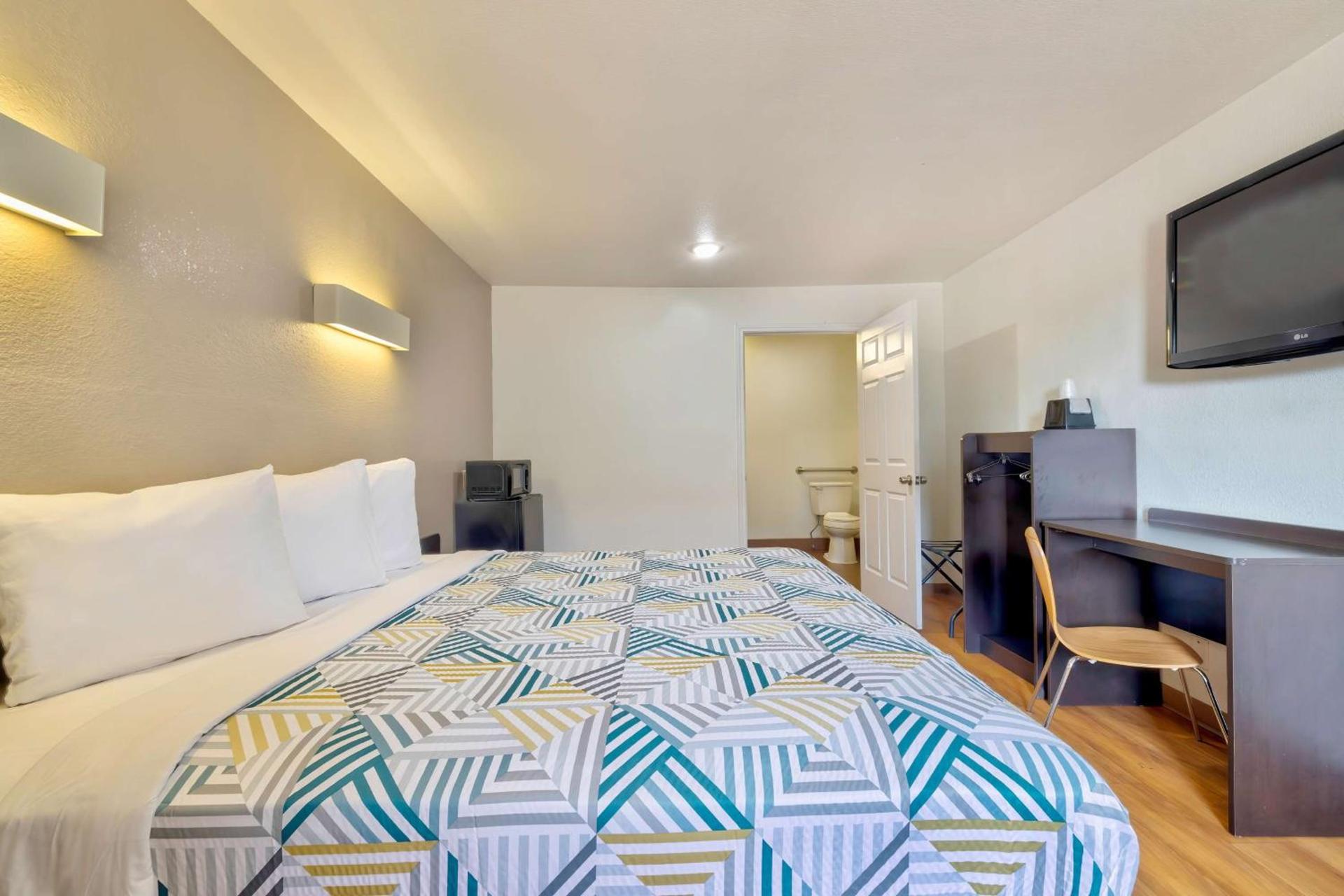 Motel 6-Bryan, TX - College Station photo 15