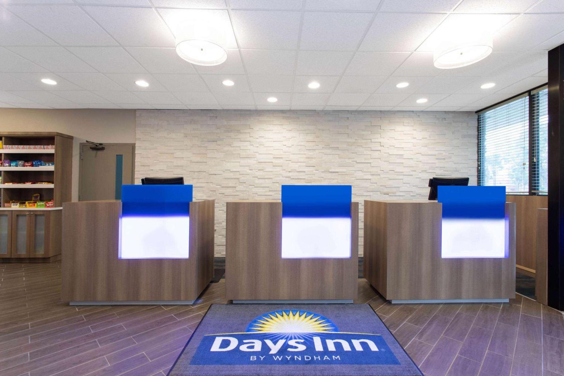 Days Inn by Wyndham Orlando Conv. Center/International Dr photo 8