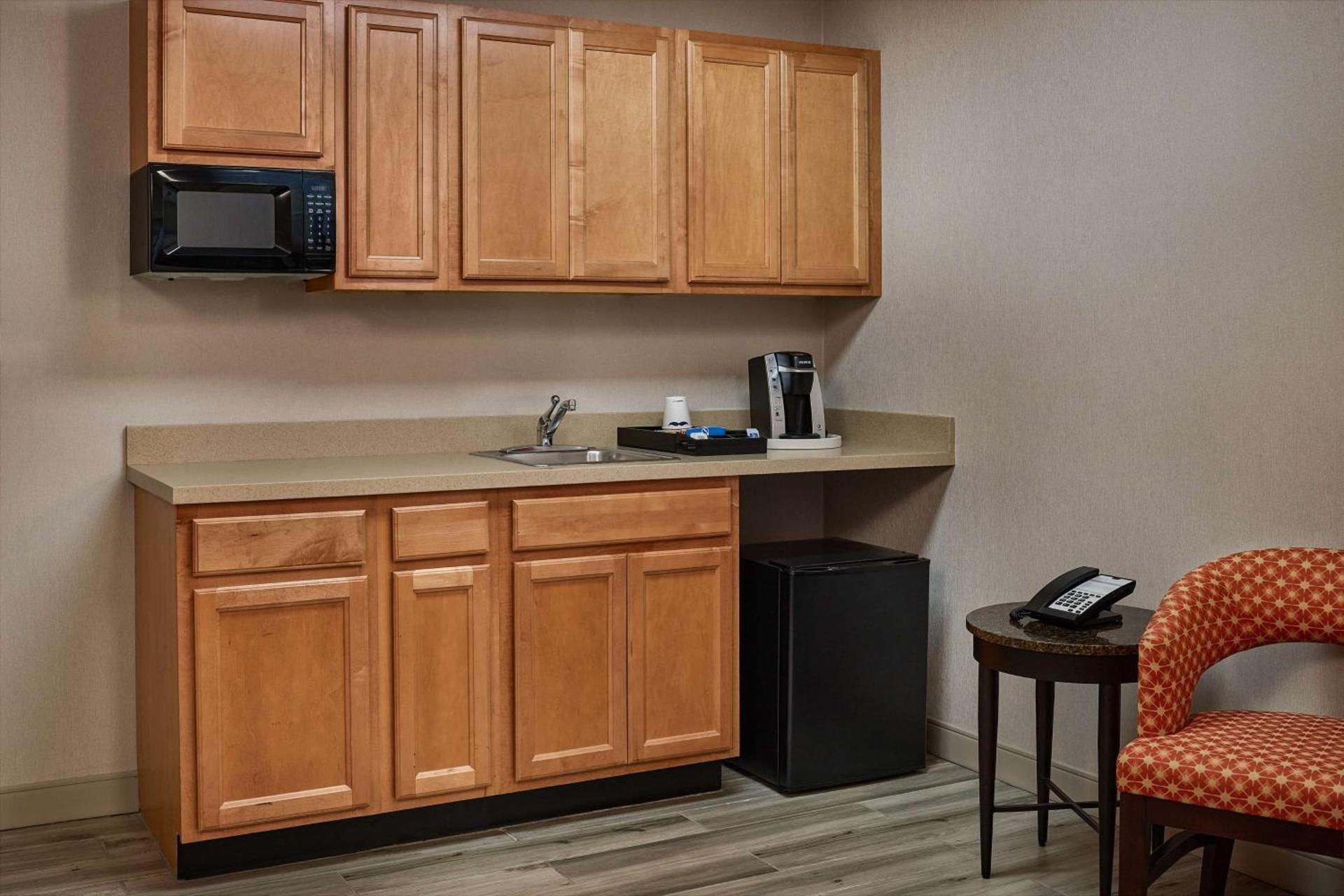 Hampton Inn Boston Logan Airport photo 21