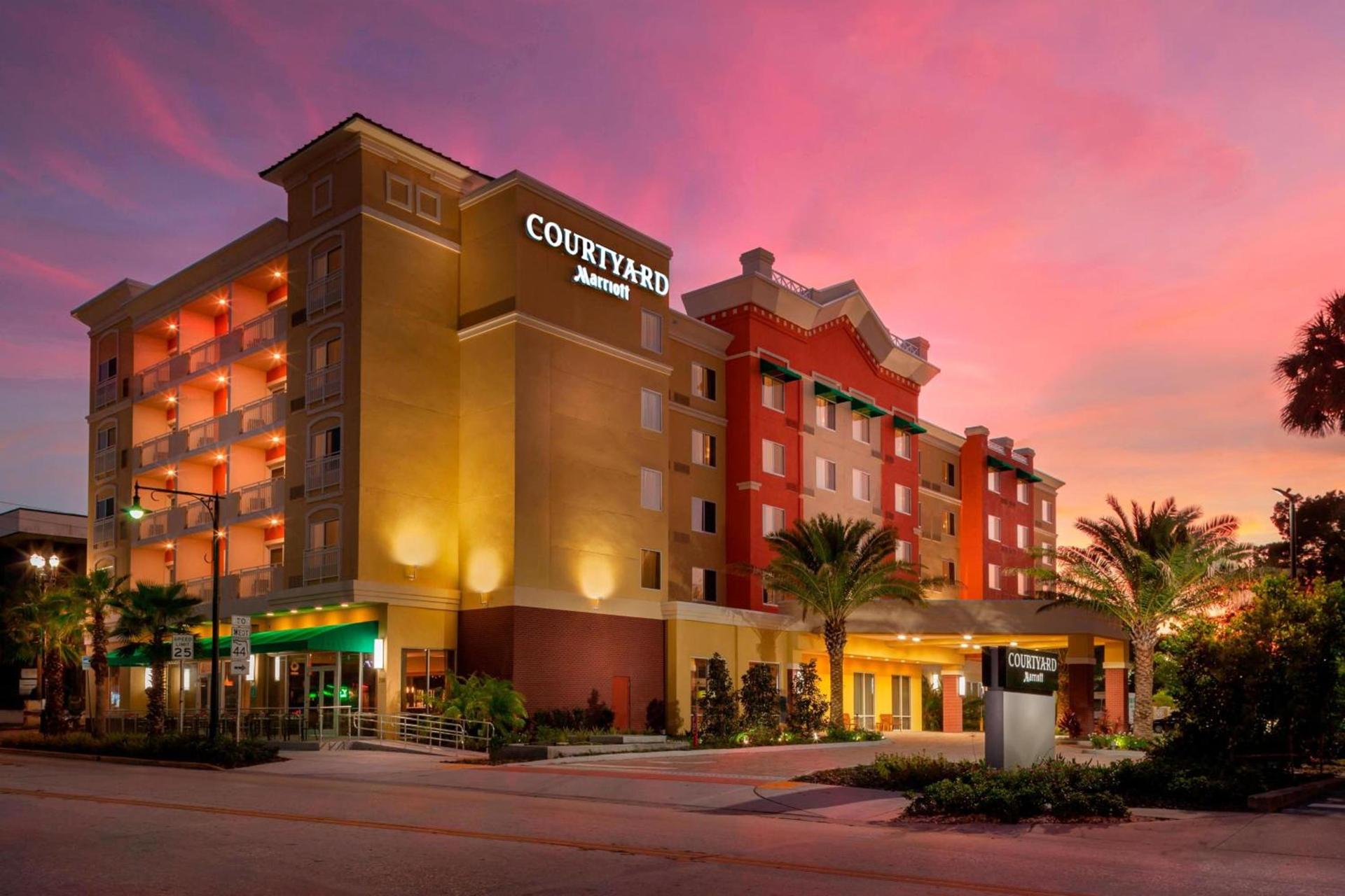 Courtyard by Marriott DeLand Historic Downtown — hotel in DeLand