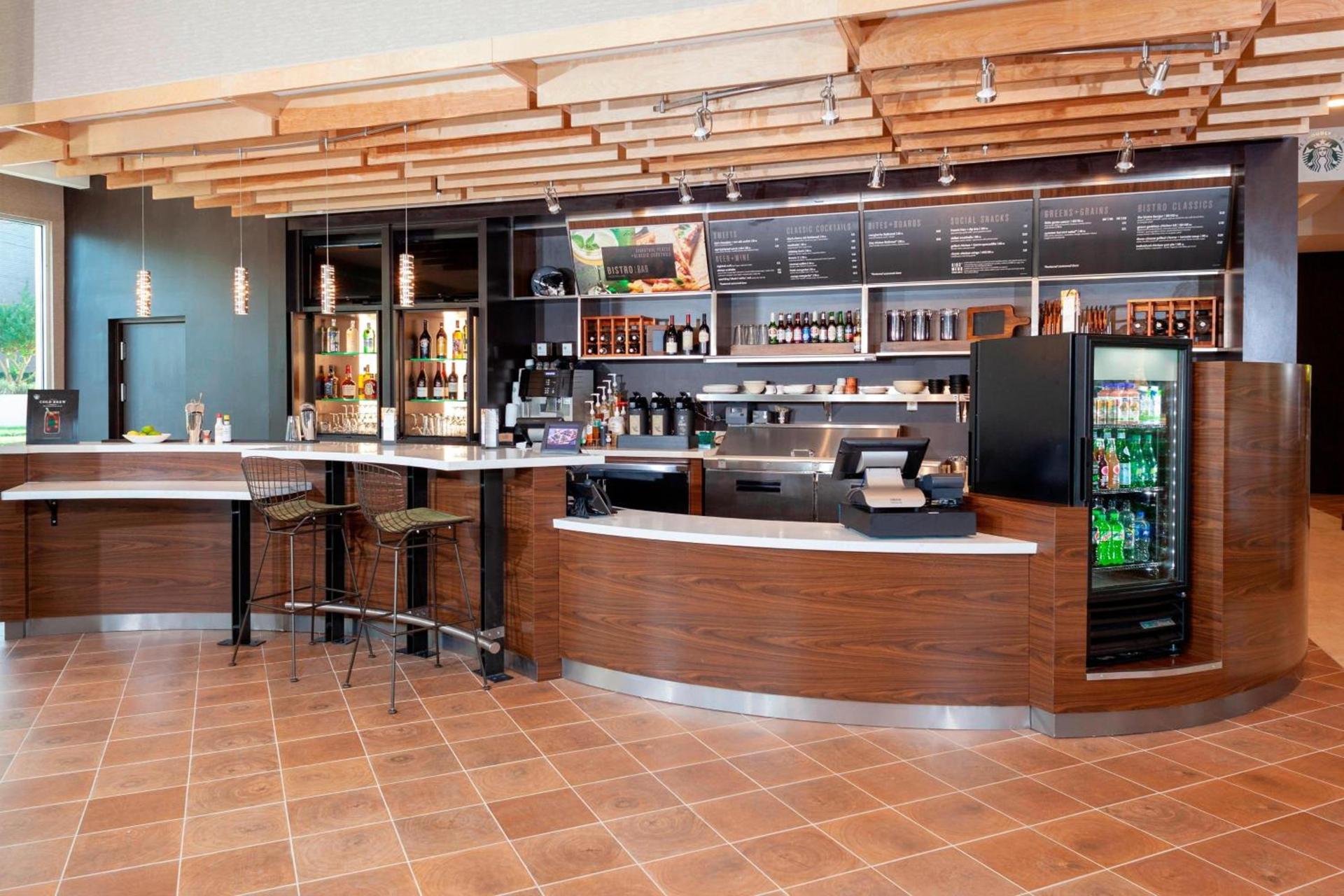 Courtyard by Marriott DeLand Historic Downtown photo 19