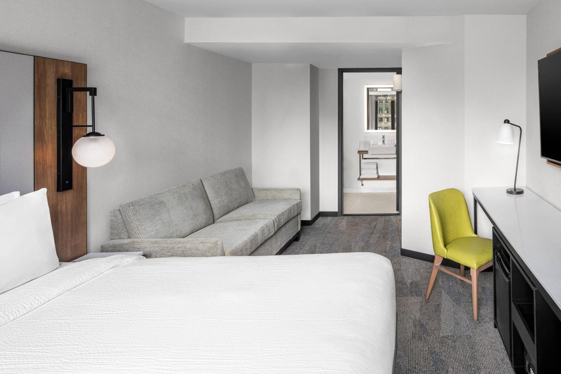 Fairfield Inn & Suites by Marriott New York Manhattan/Times Square South photo 9