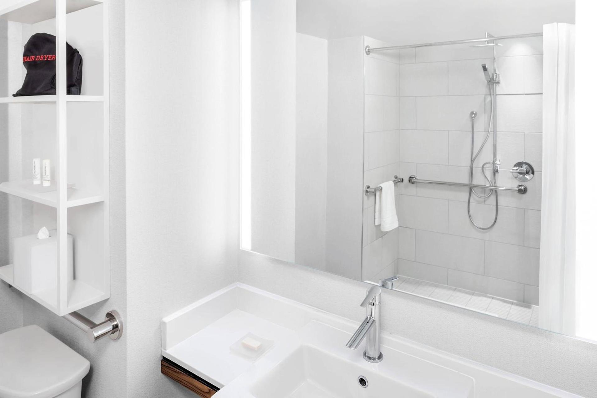 Fairfield Inn & Suites by Marriott New York Manhattan/Times Square South photo 16