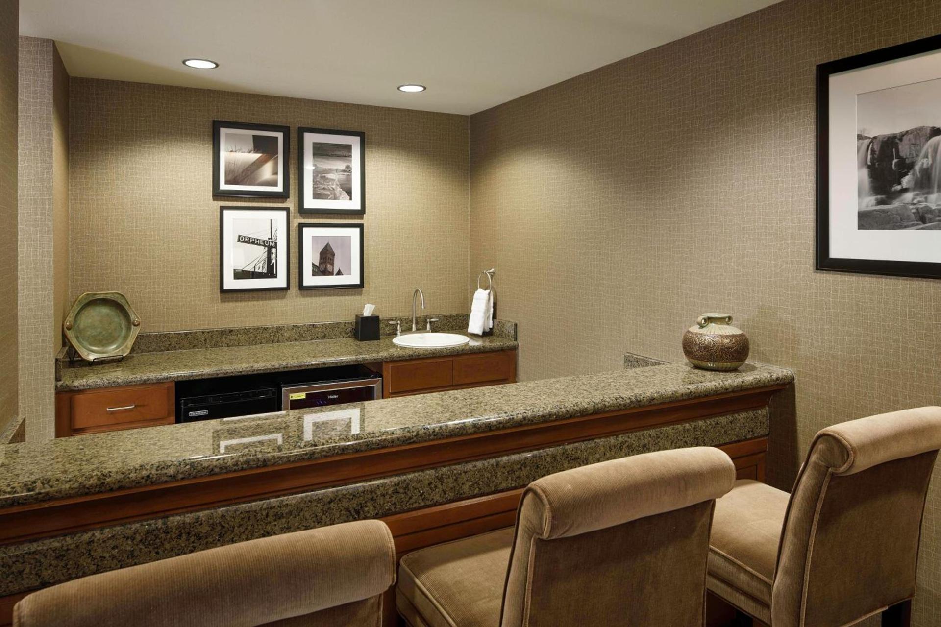 Sheraton Sioux Falls Hotel & Convention Center photo 12