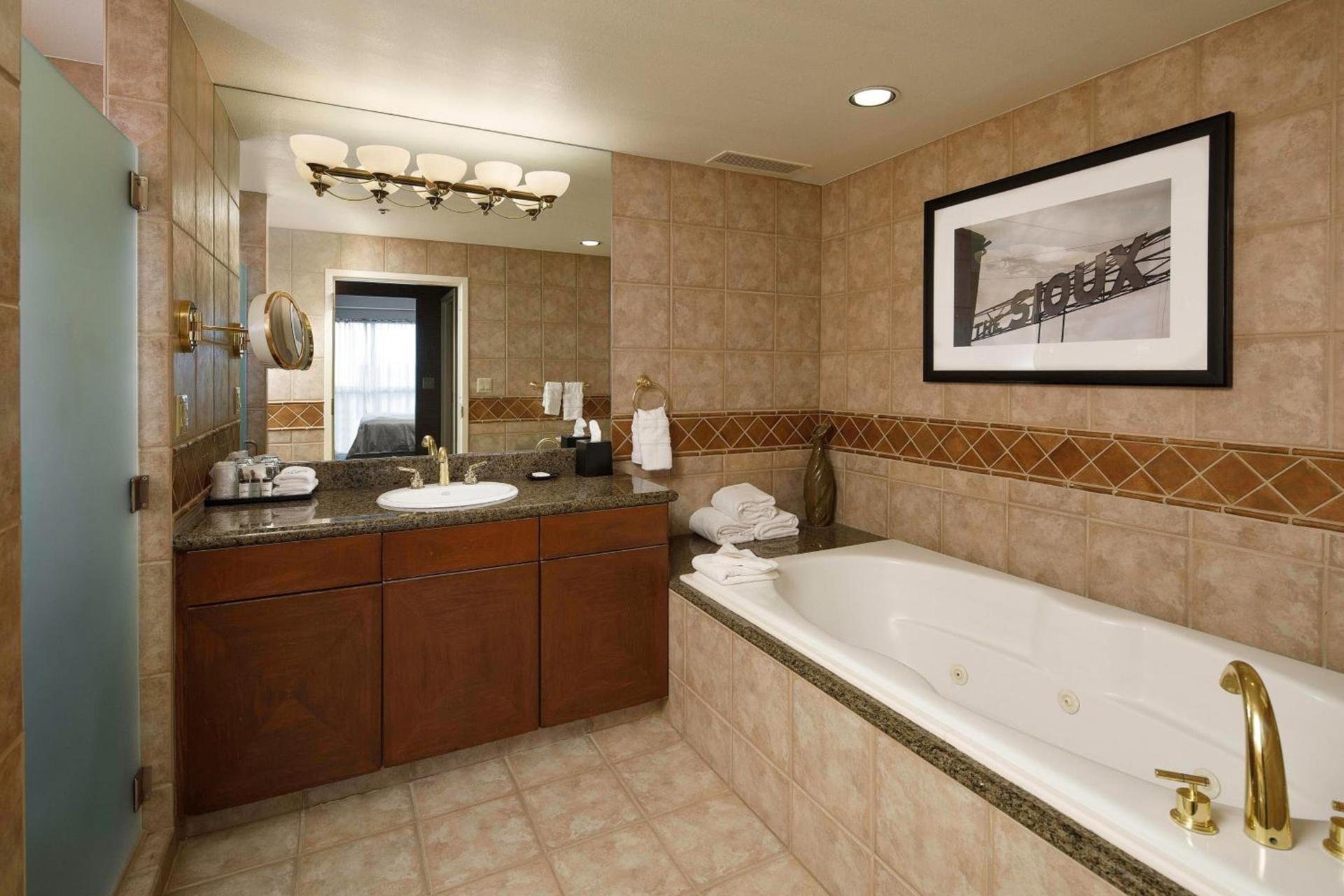Sheraton Sioux Falls Hotel & Convention Center photo 13