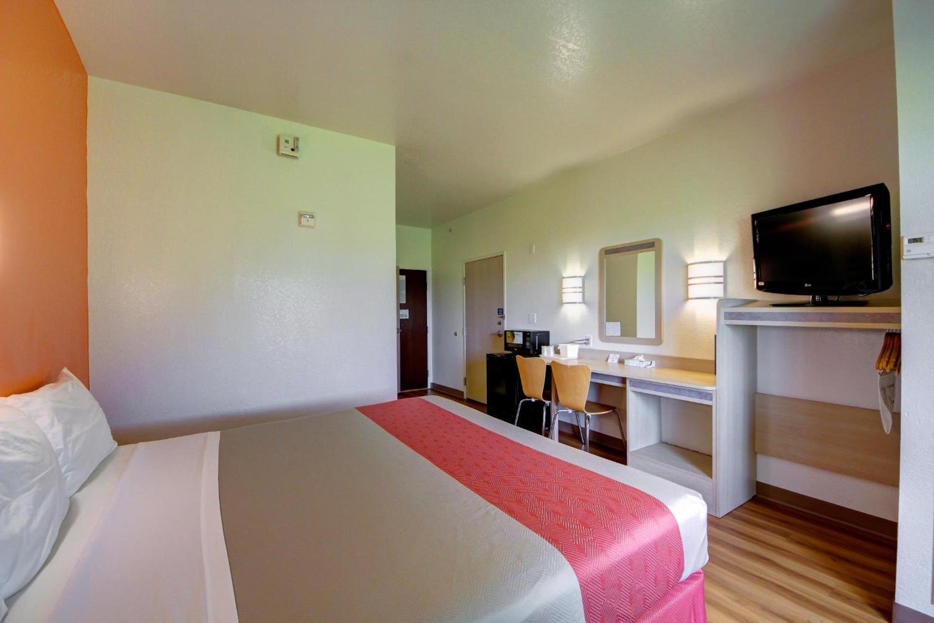 Motel 6-El Reno, OK photo 41