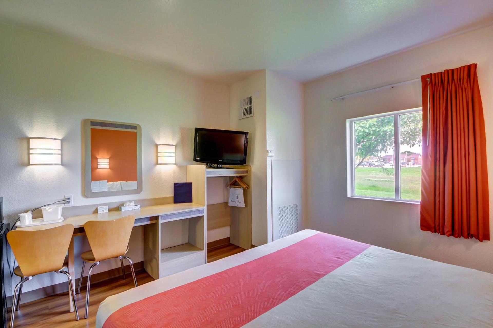 Motel 6-El Reno, OK photo 40