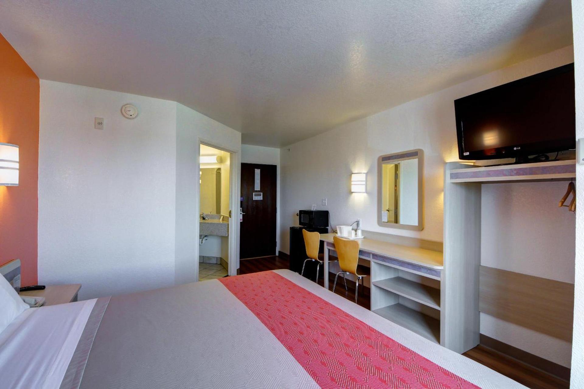 Motel 6-El Reno, OK photo 37