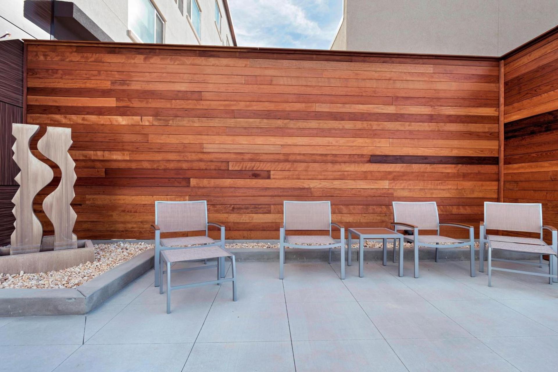Element by Marriott Palmdale photo 17