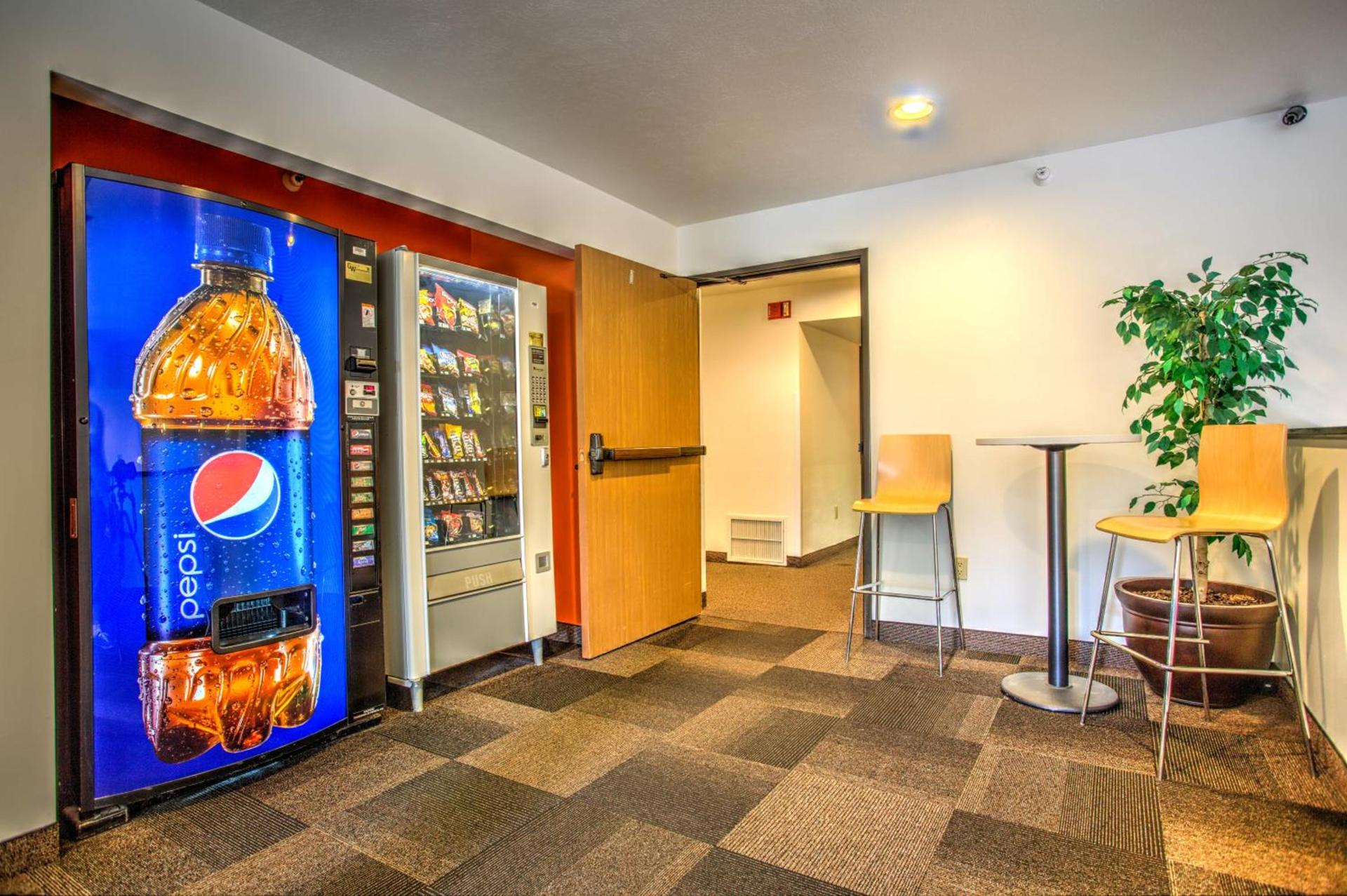 Motel 6-Bozeman, MT photo 9