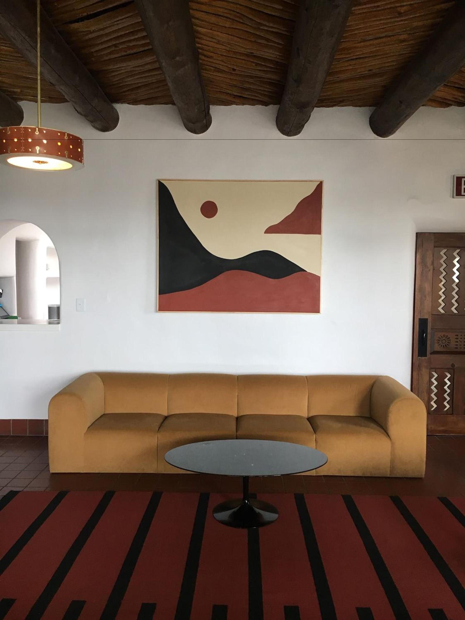 El Rey Court photo 17